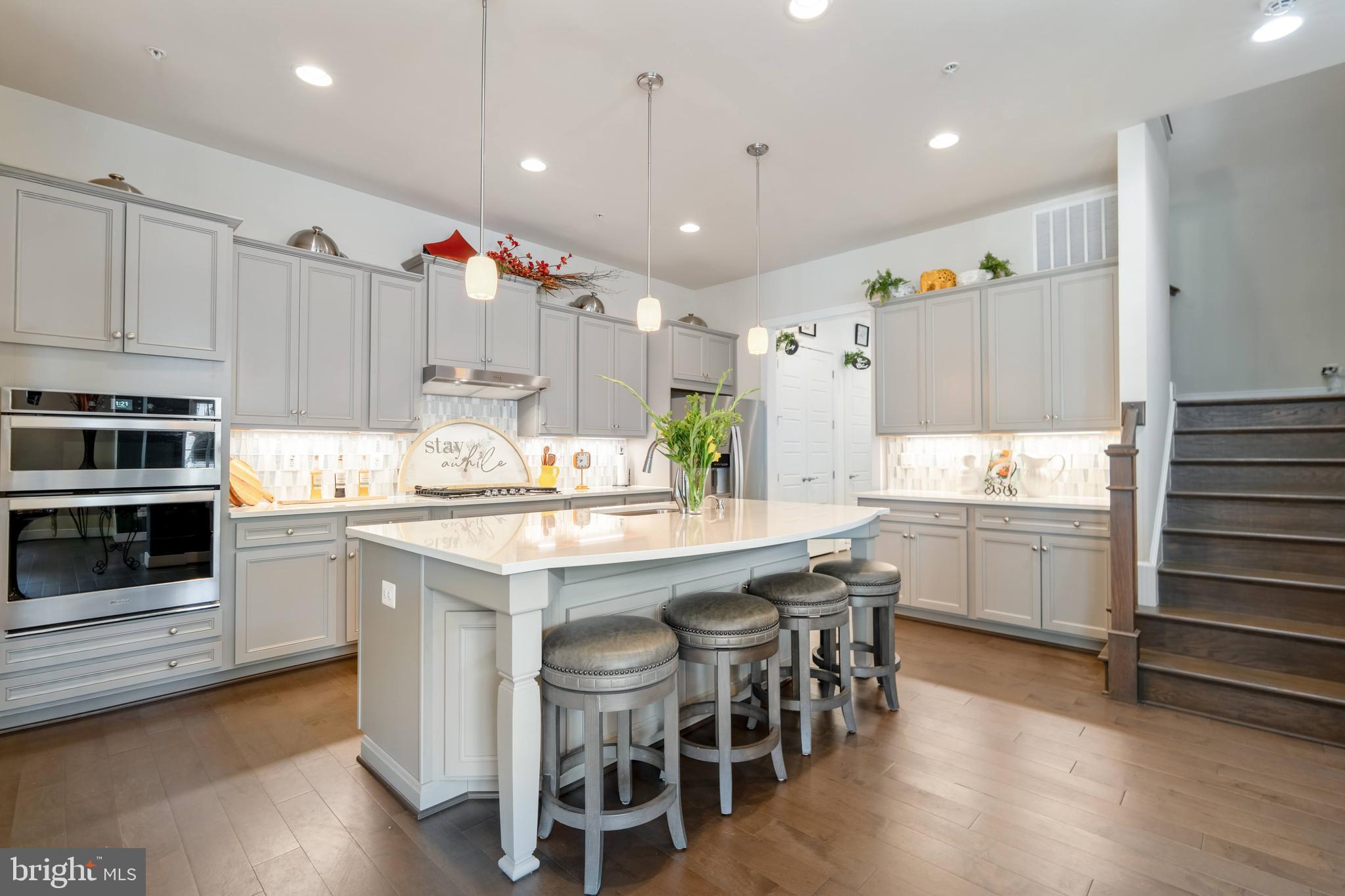 TWO RIVERS - Residential