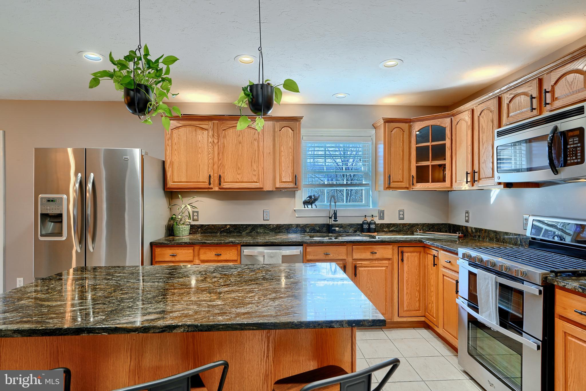 HIGH ROCK - Residential