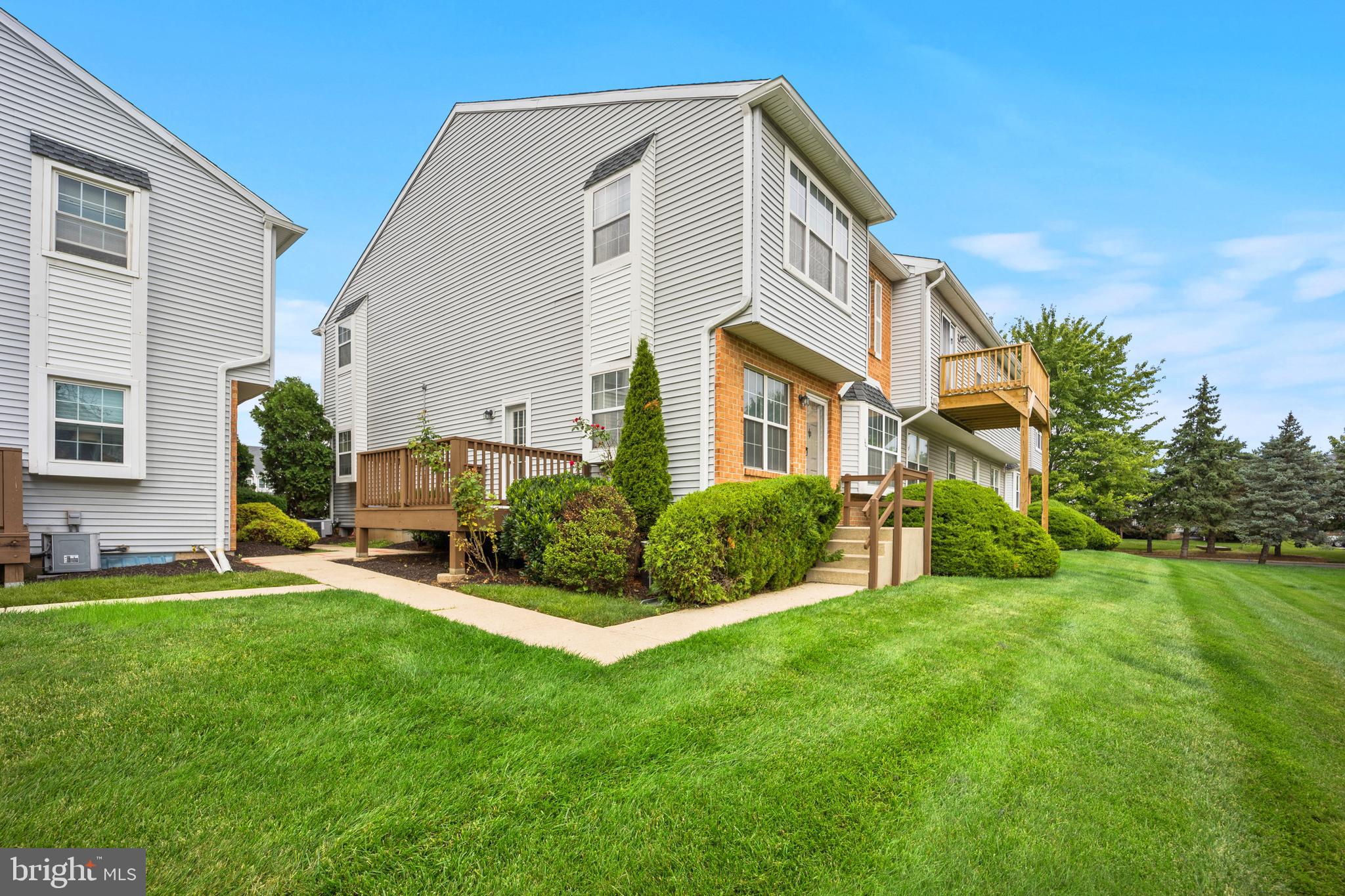 NORTHRIDGE ESTATES - Residential