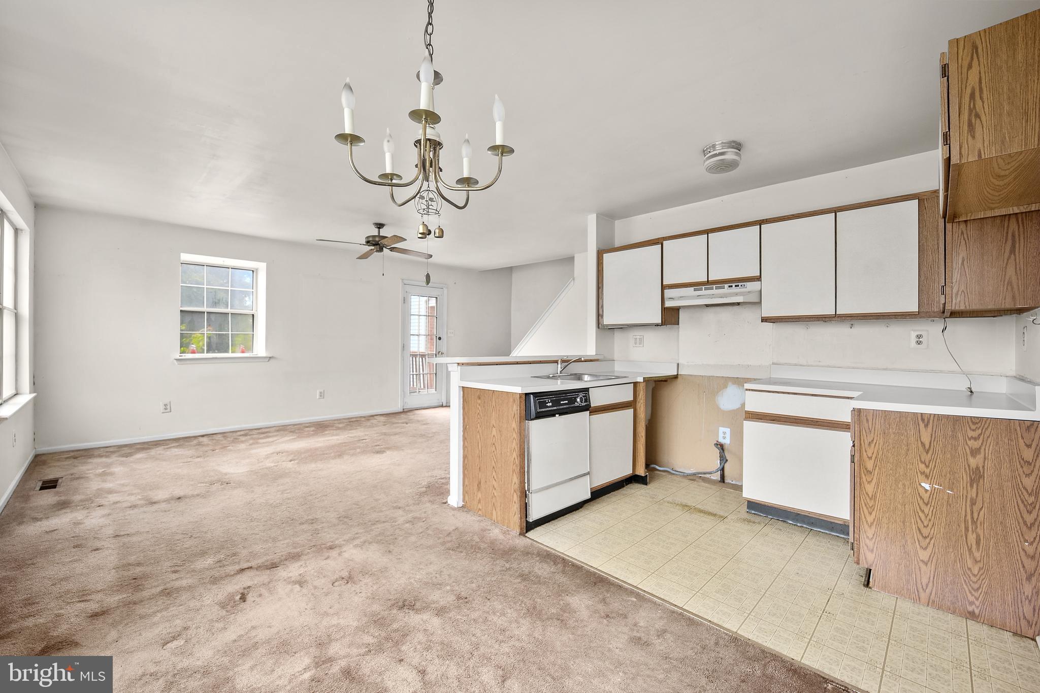 NORTHRIDGE ESTATES - Residential