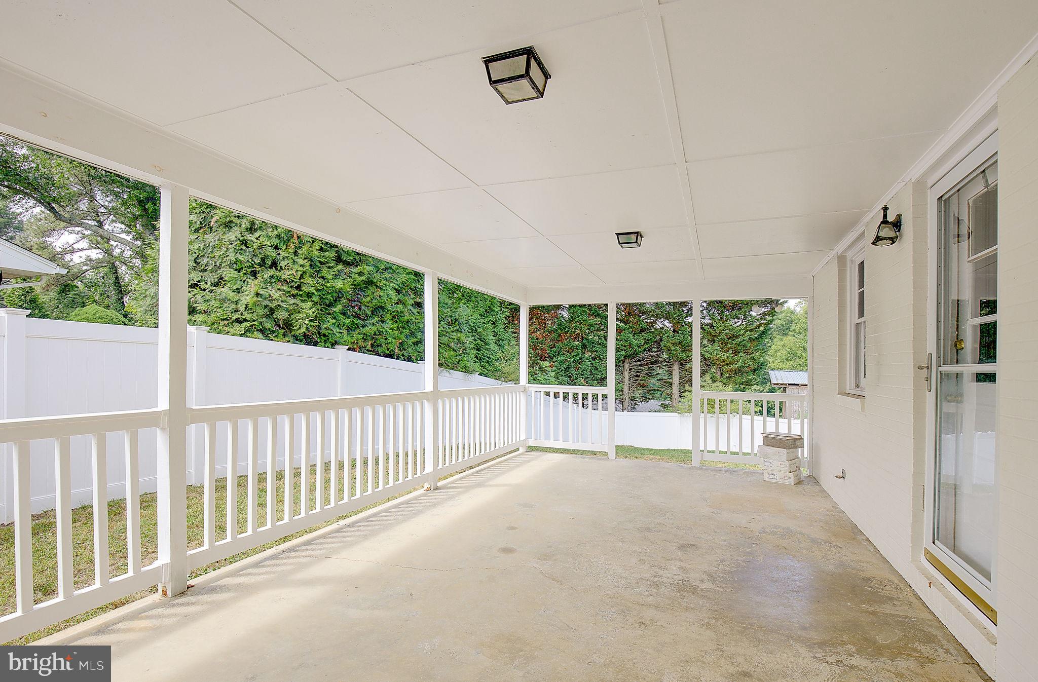 HUNTING HILLS ESTATES - Residential