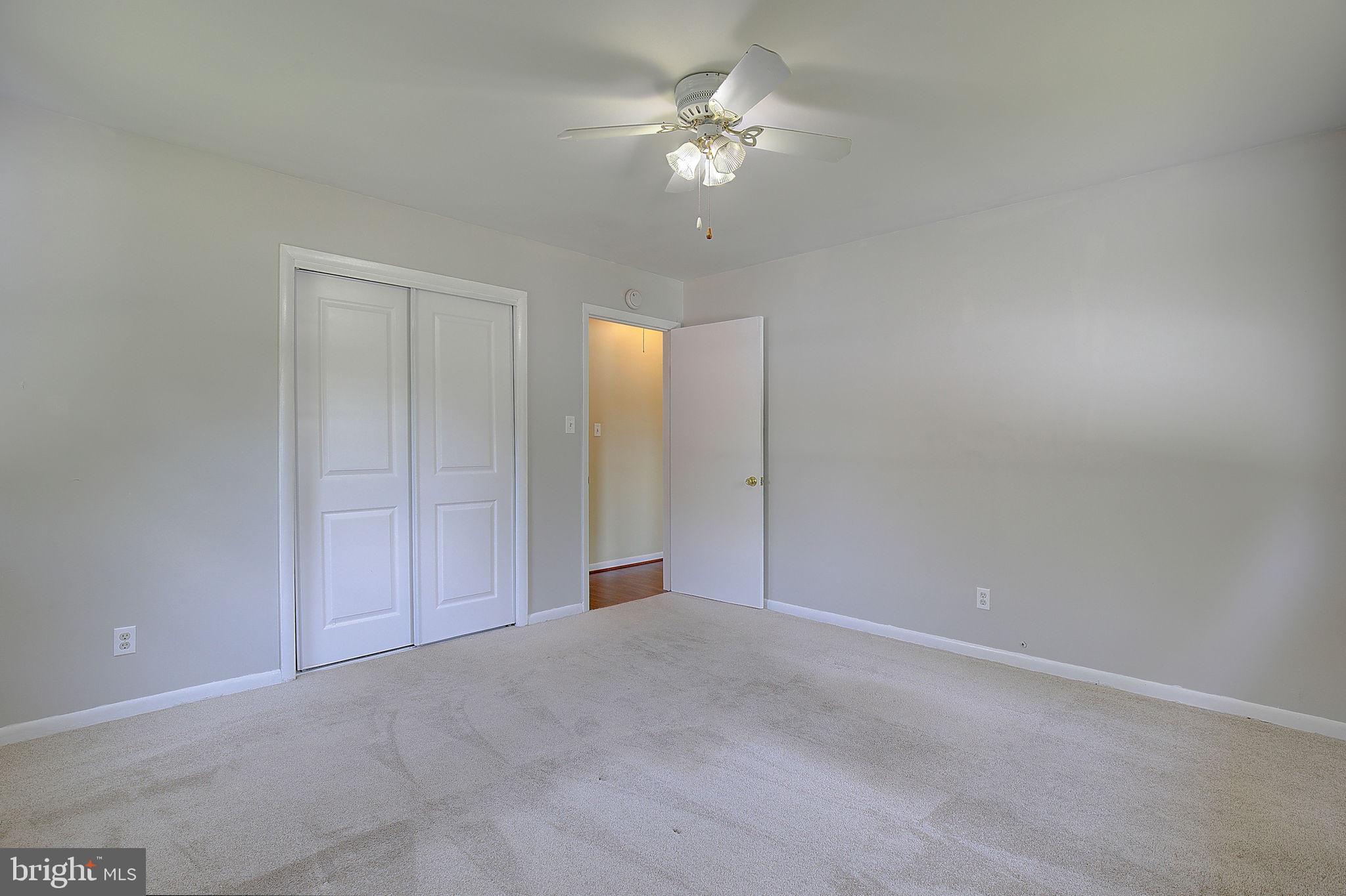 HUNTING HILLS ESTATES - Residential