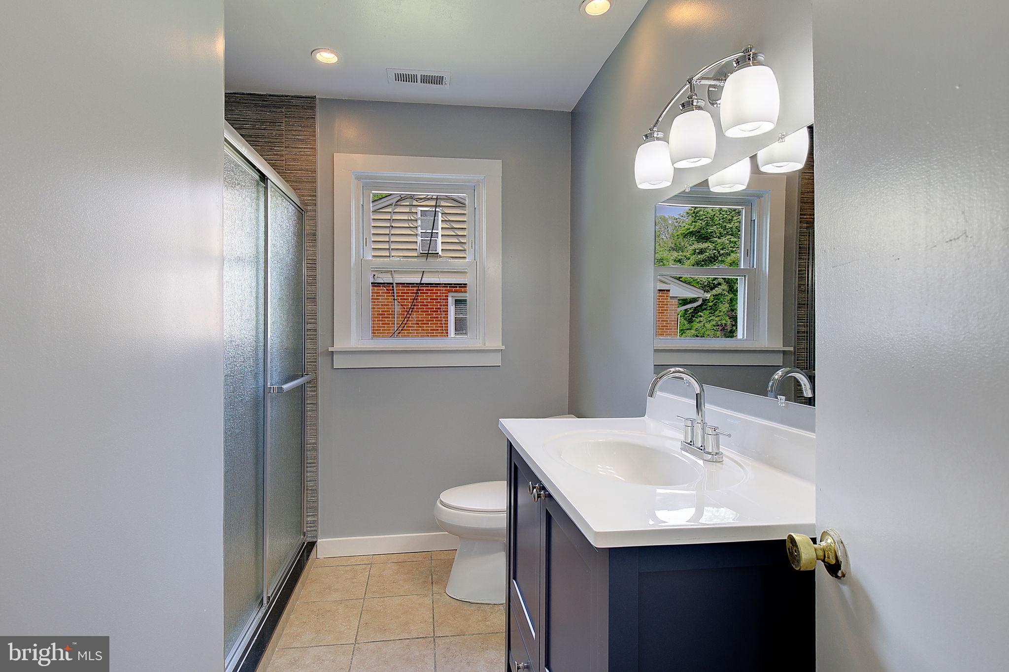 HUNTING HILLS ESTATES - Residential