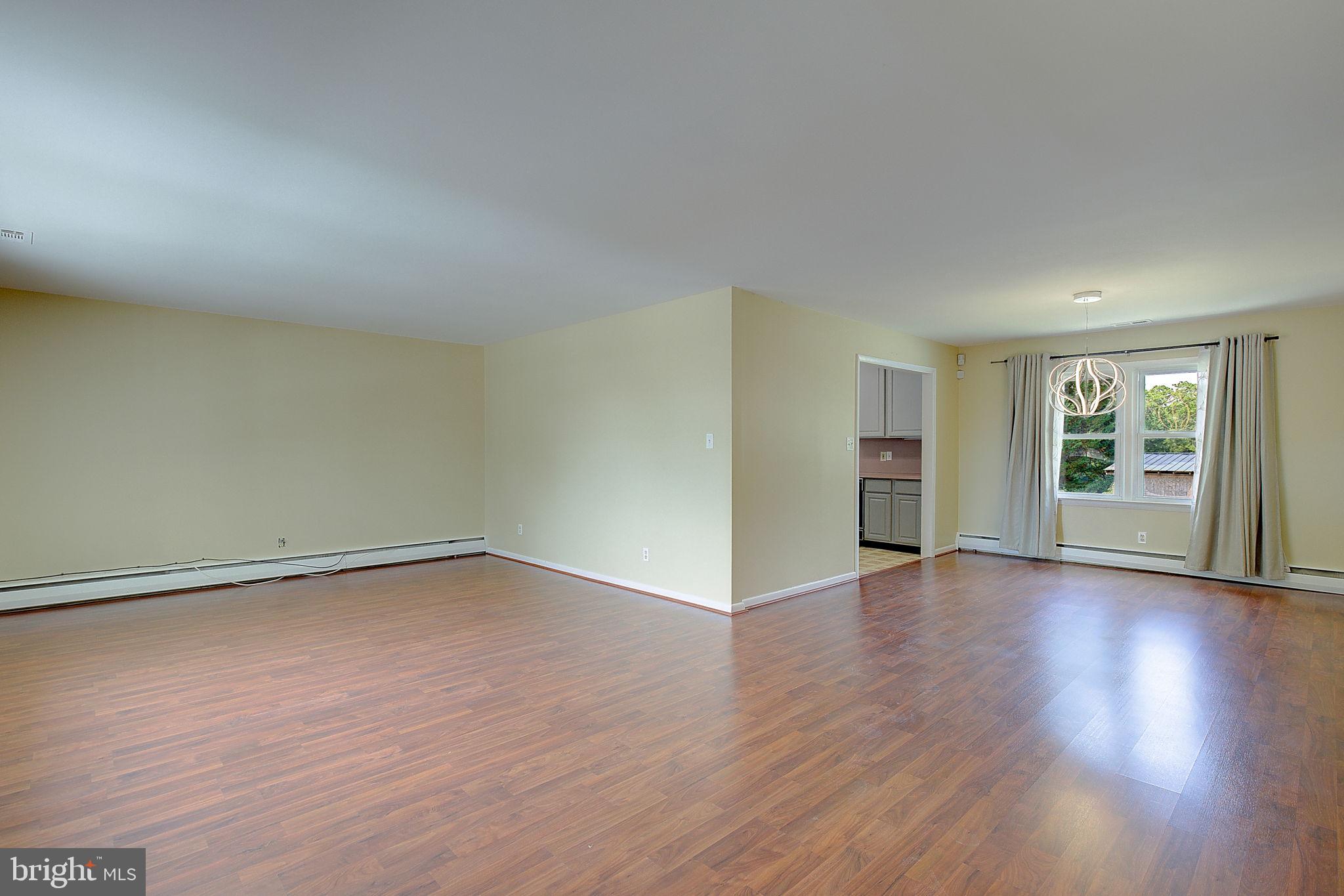 HUNTING HILLS ESTATES - Residential
