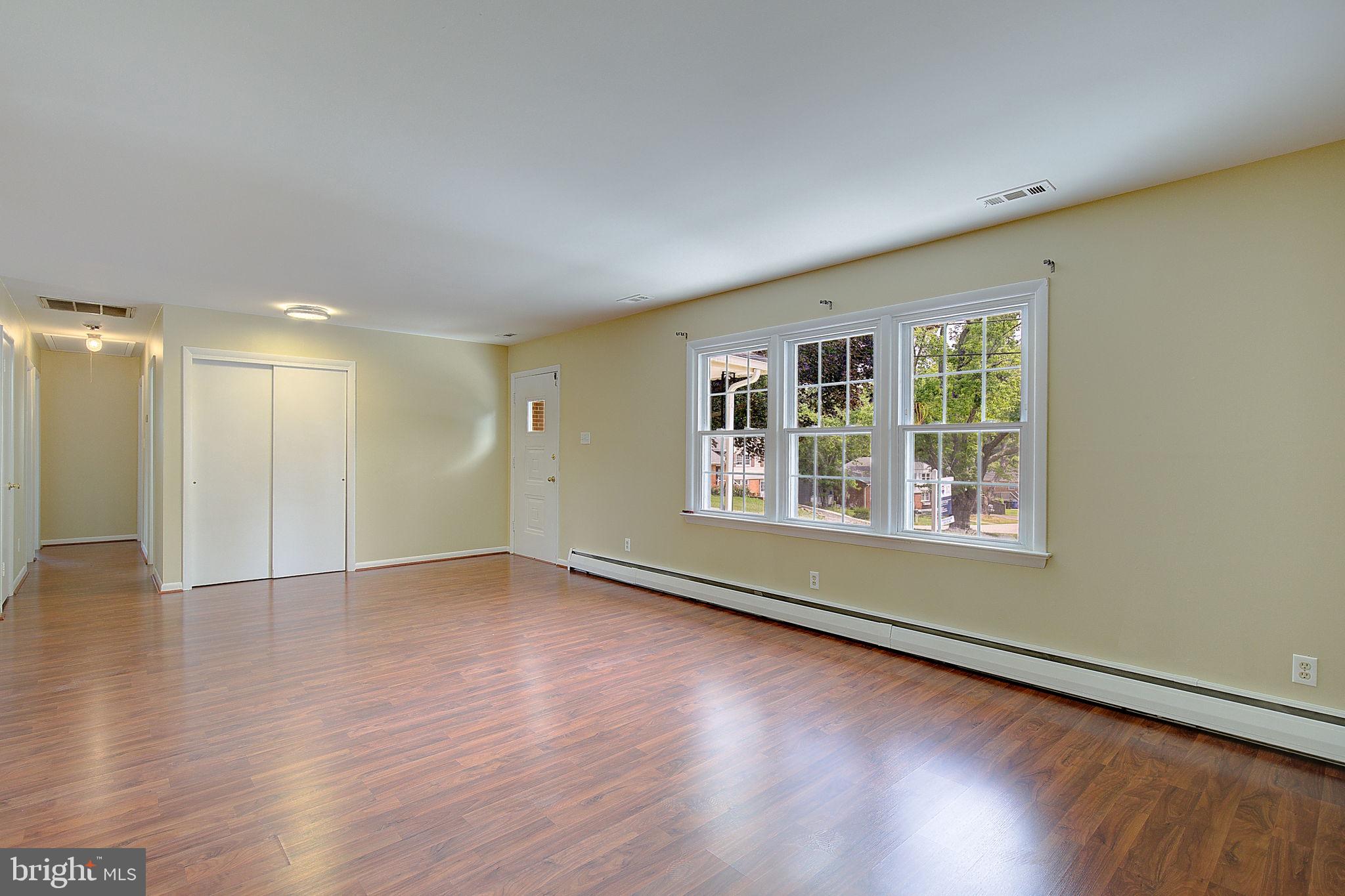 HUNTING HILLS ESTATES - Residential