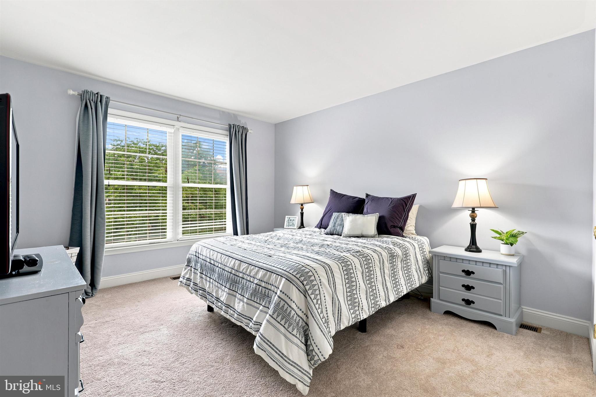 HILLCREST GLEN - Residential