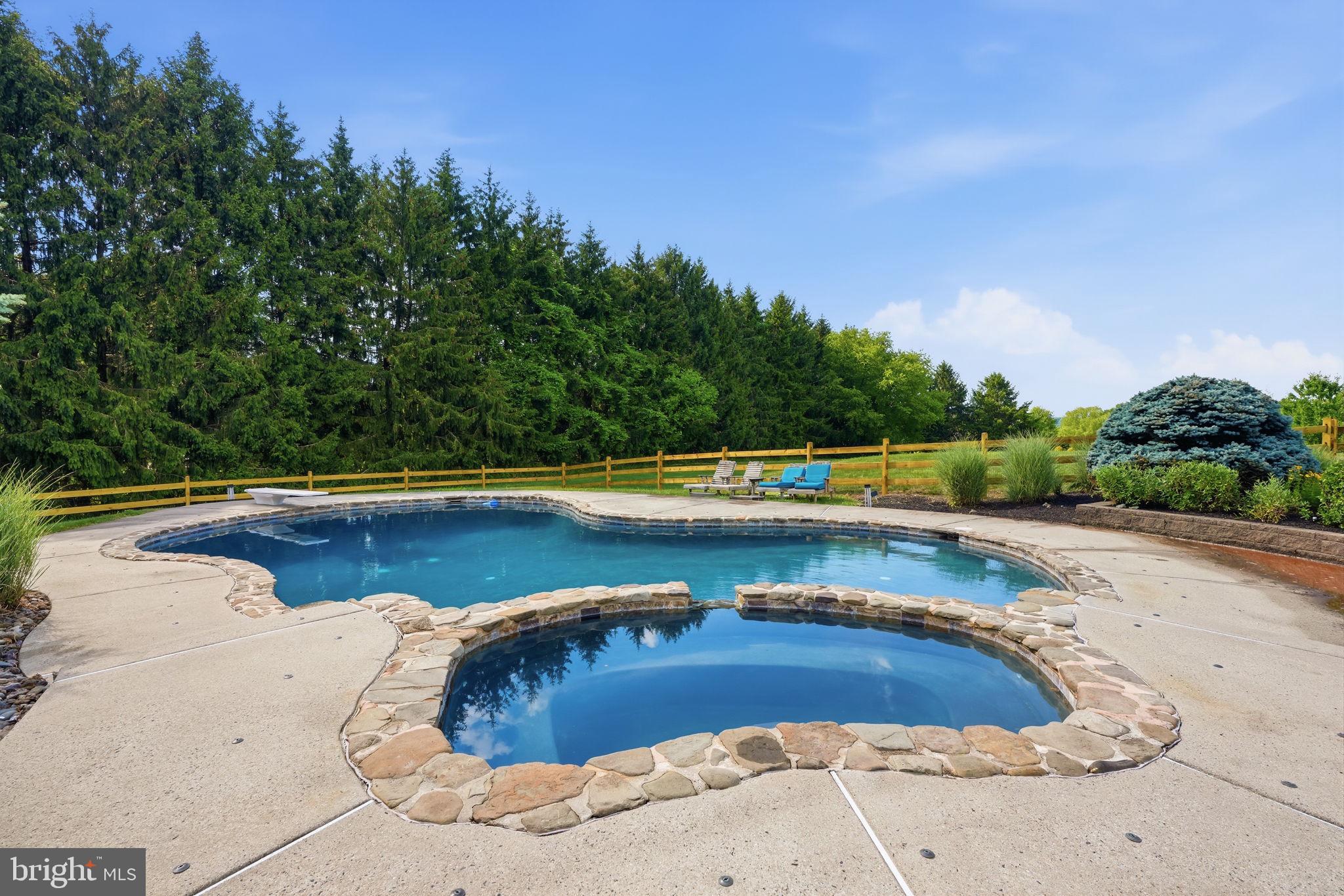 MILL POND - Residential