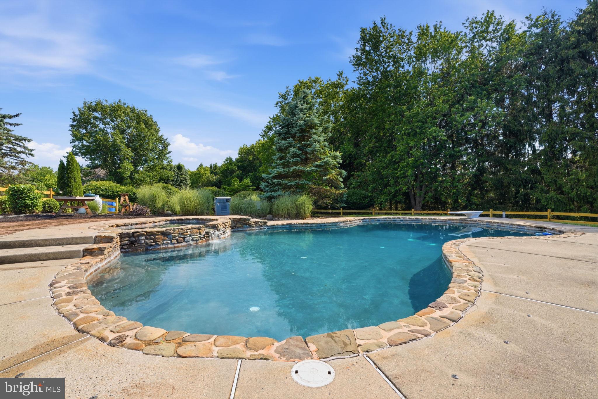 MILL POND - Residential