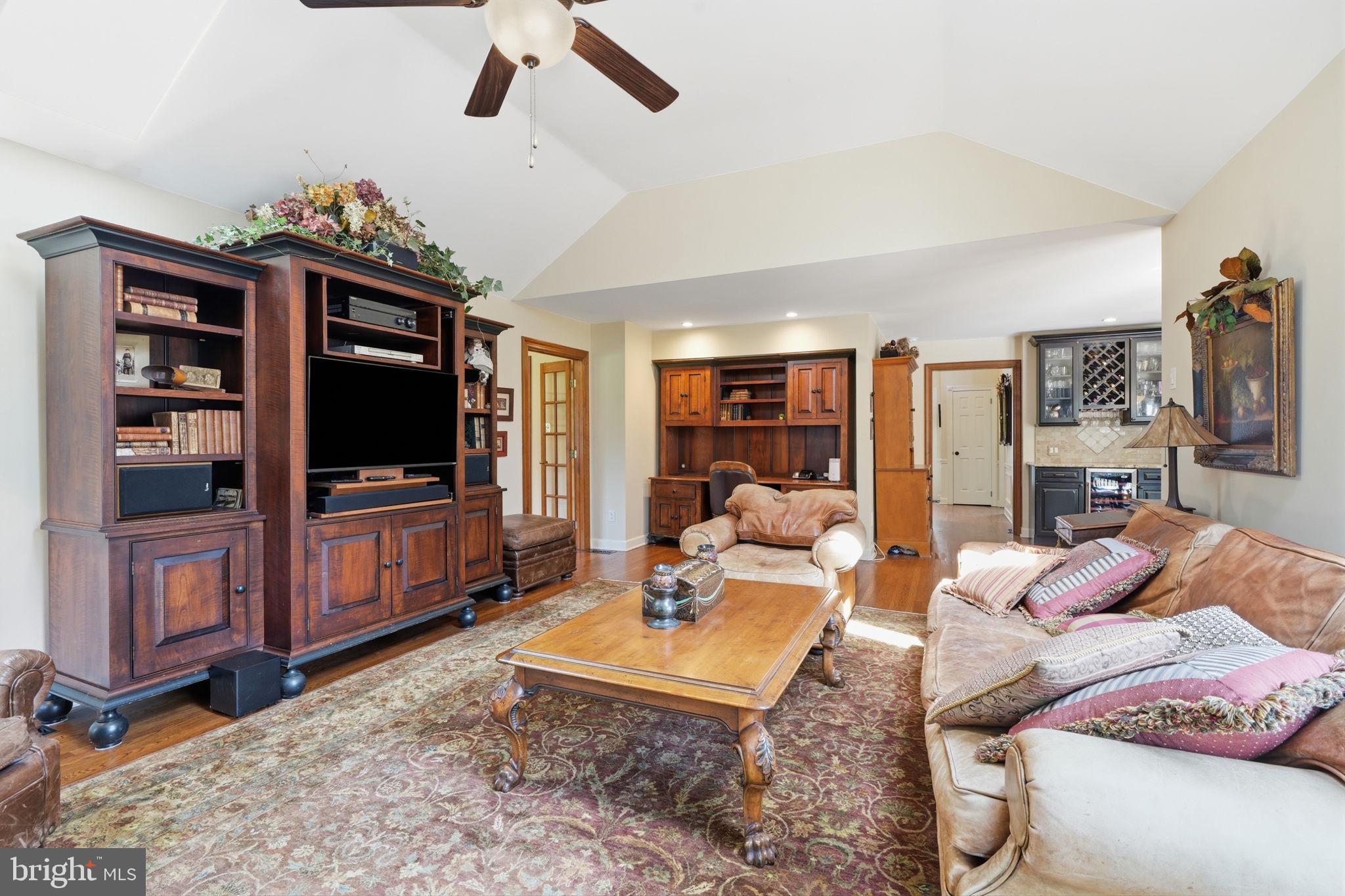 MILL POND - Residential