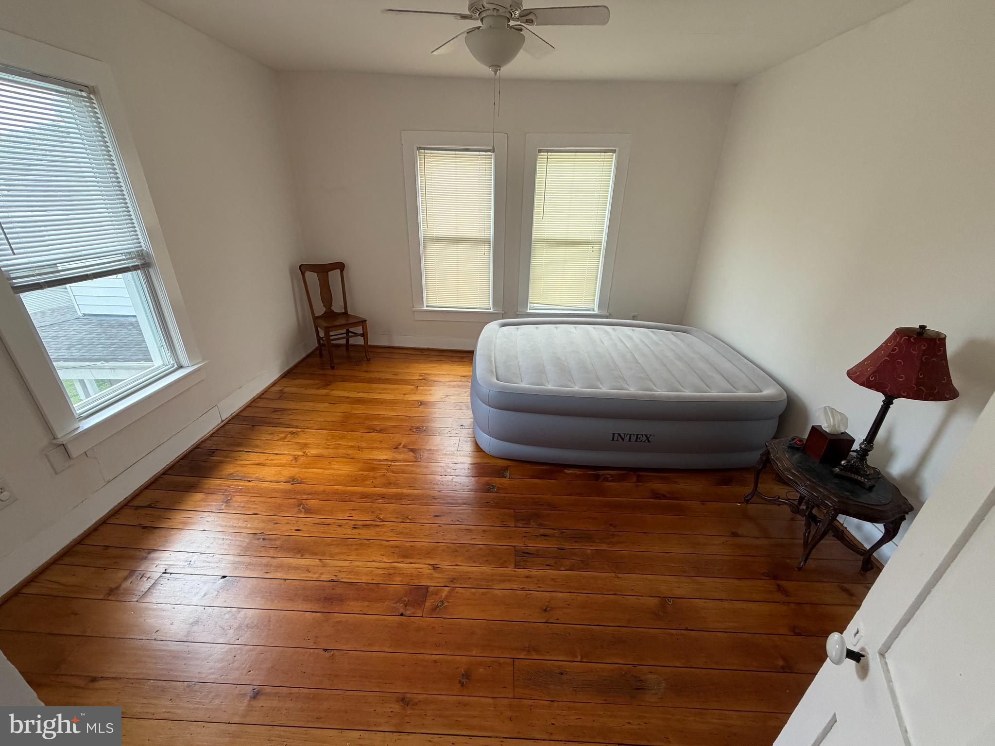 WEST SIDE - Residential
