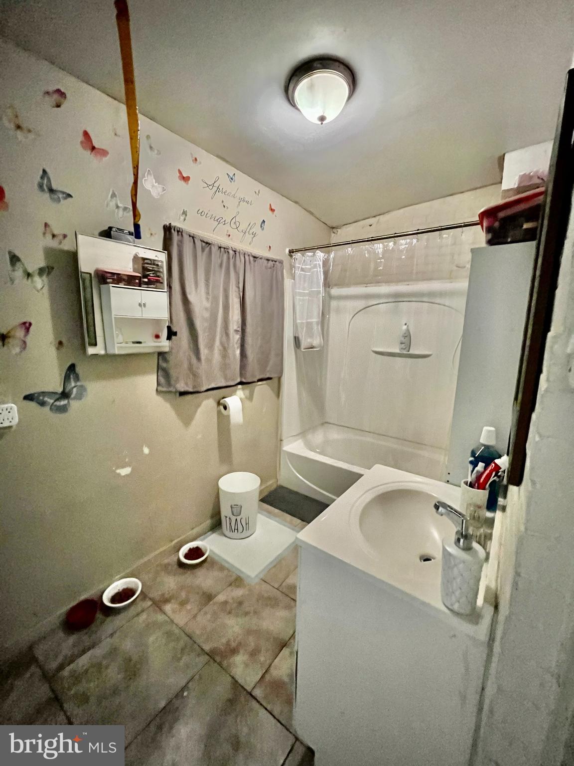 KENSINGTON - Residential Income
