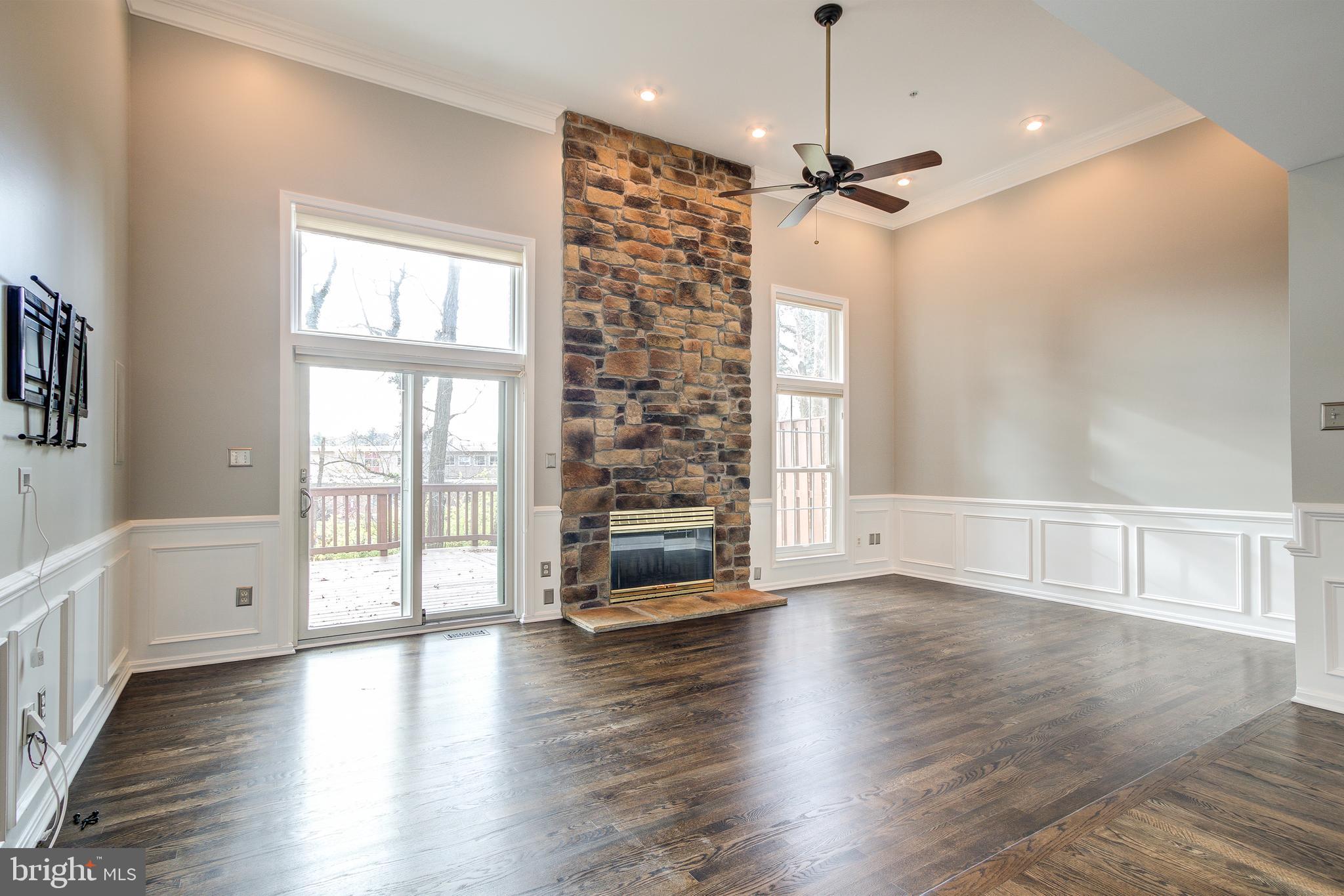 OLD GEORGETOWN VILLAGE - Residential Lease