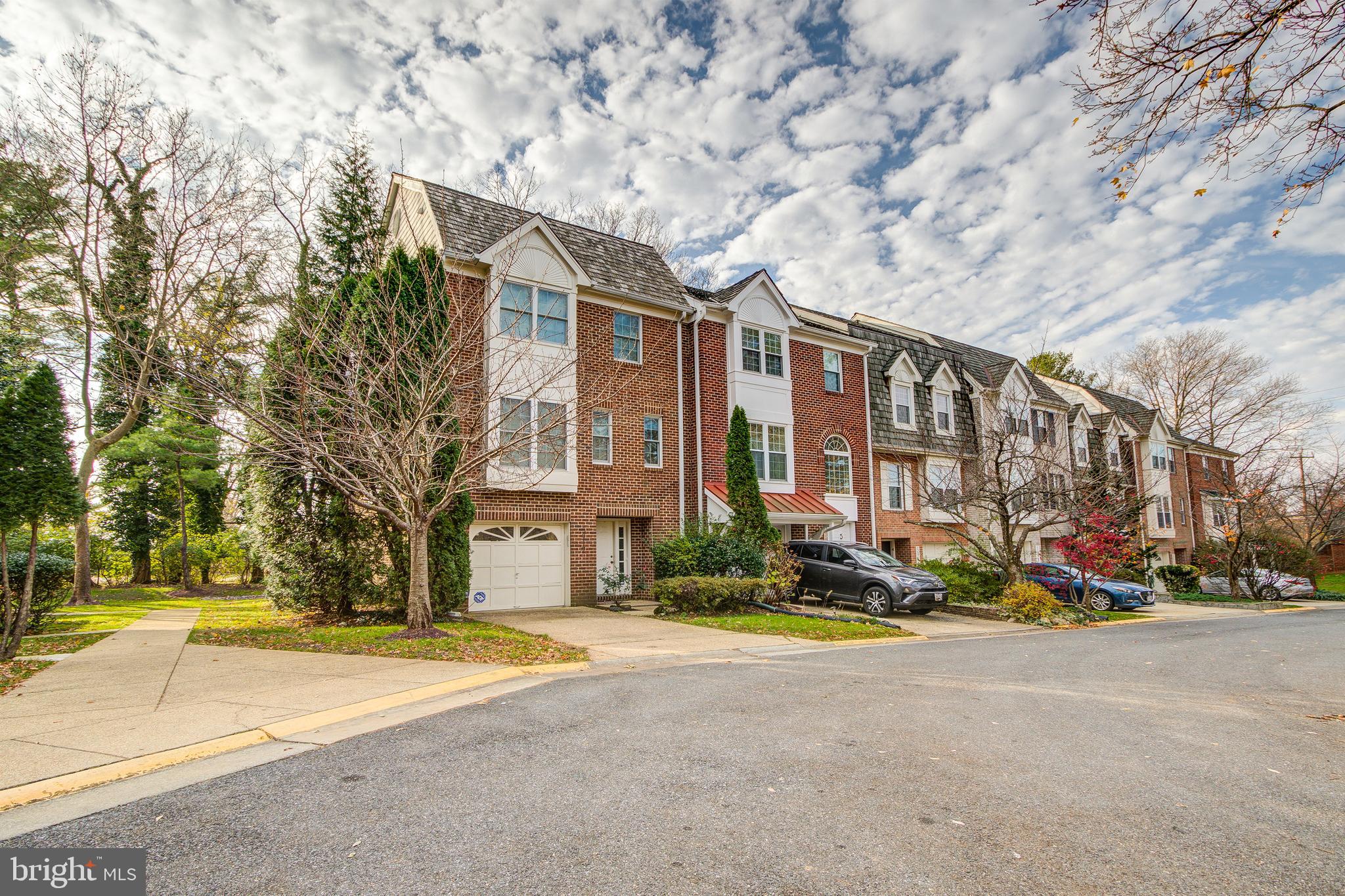 OLD GEORGETOWN VILLAGE - Residential Lease