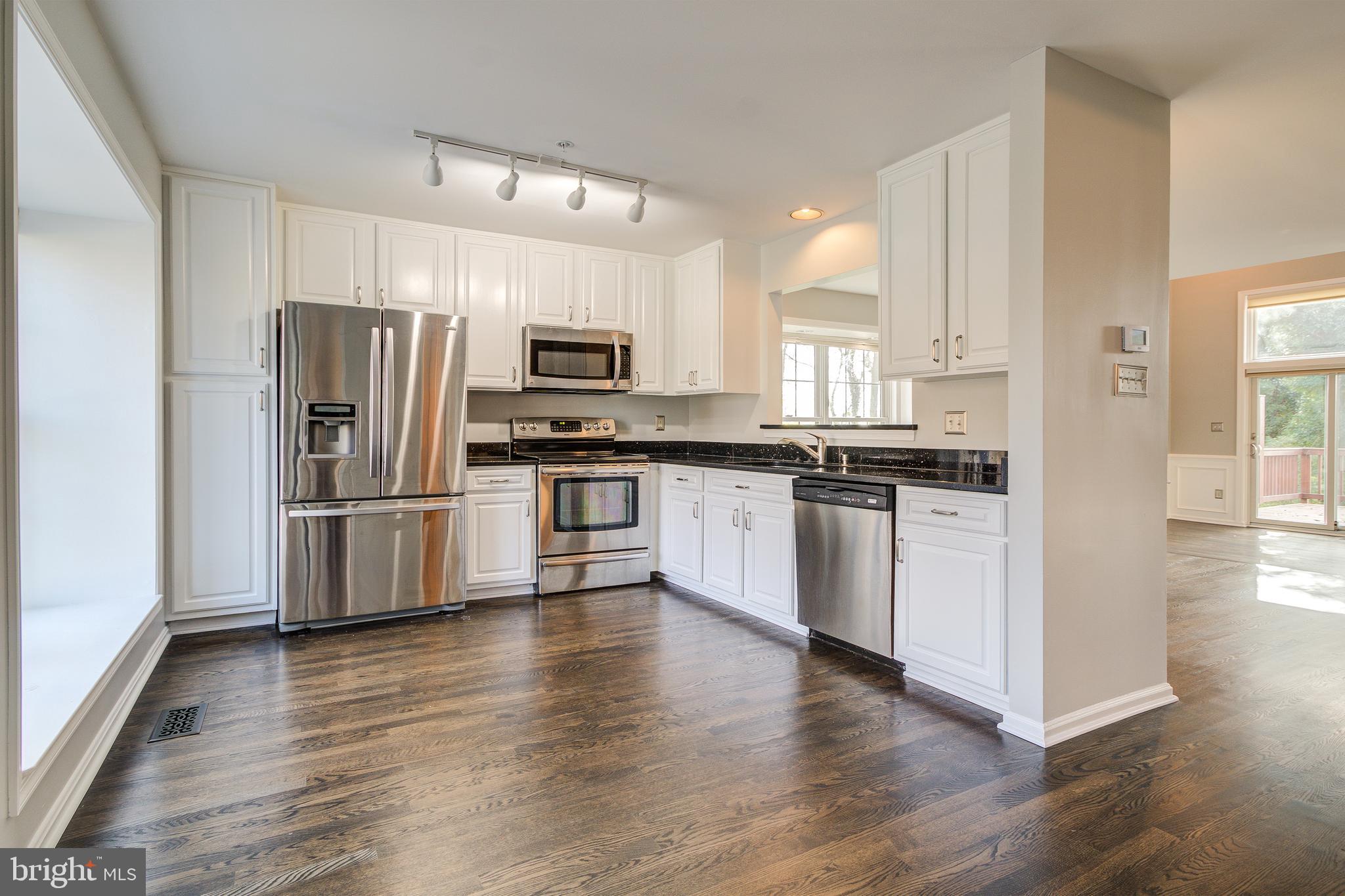 OLD GEORGETOWN VILLAGE - Residential Lease