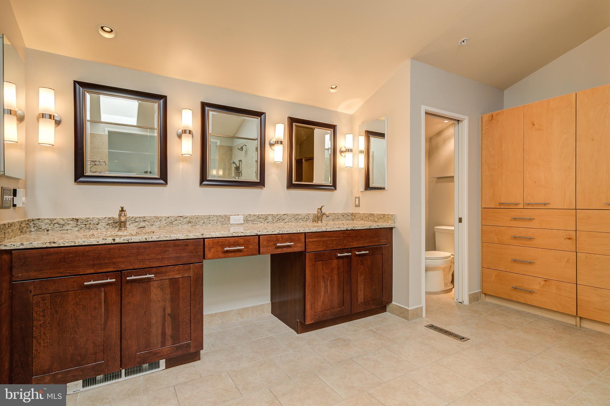 OLD GEORGETOWN VILLAGE - Residential Lease