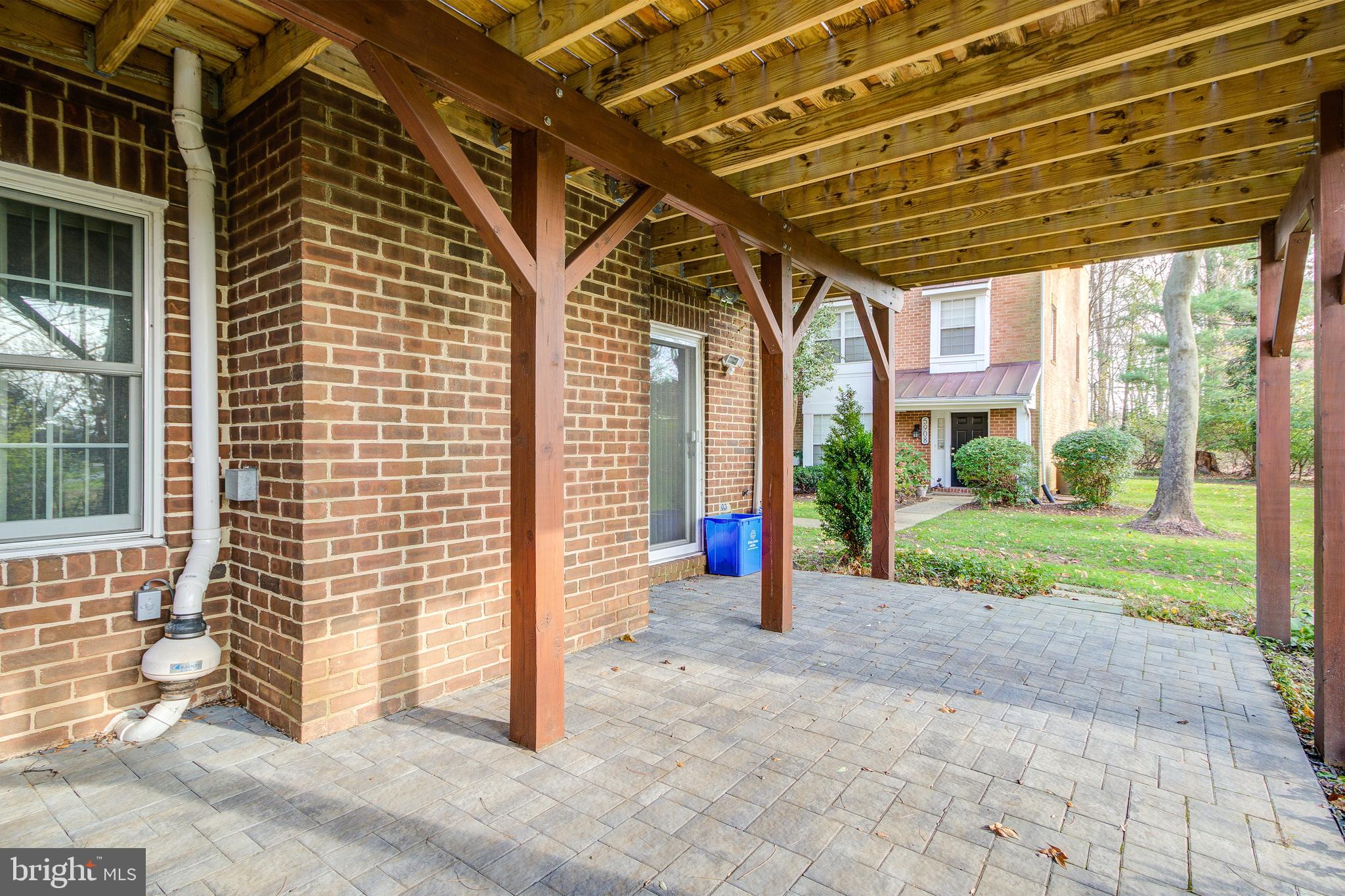 OLD GEORGETOWN VILLAGE - Residential Lease