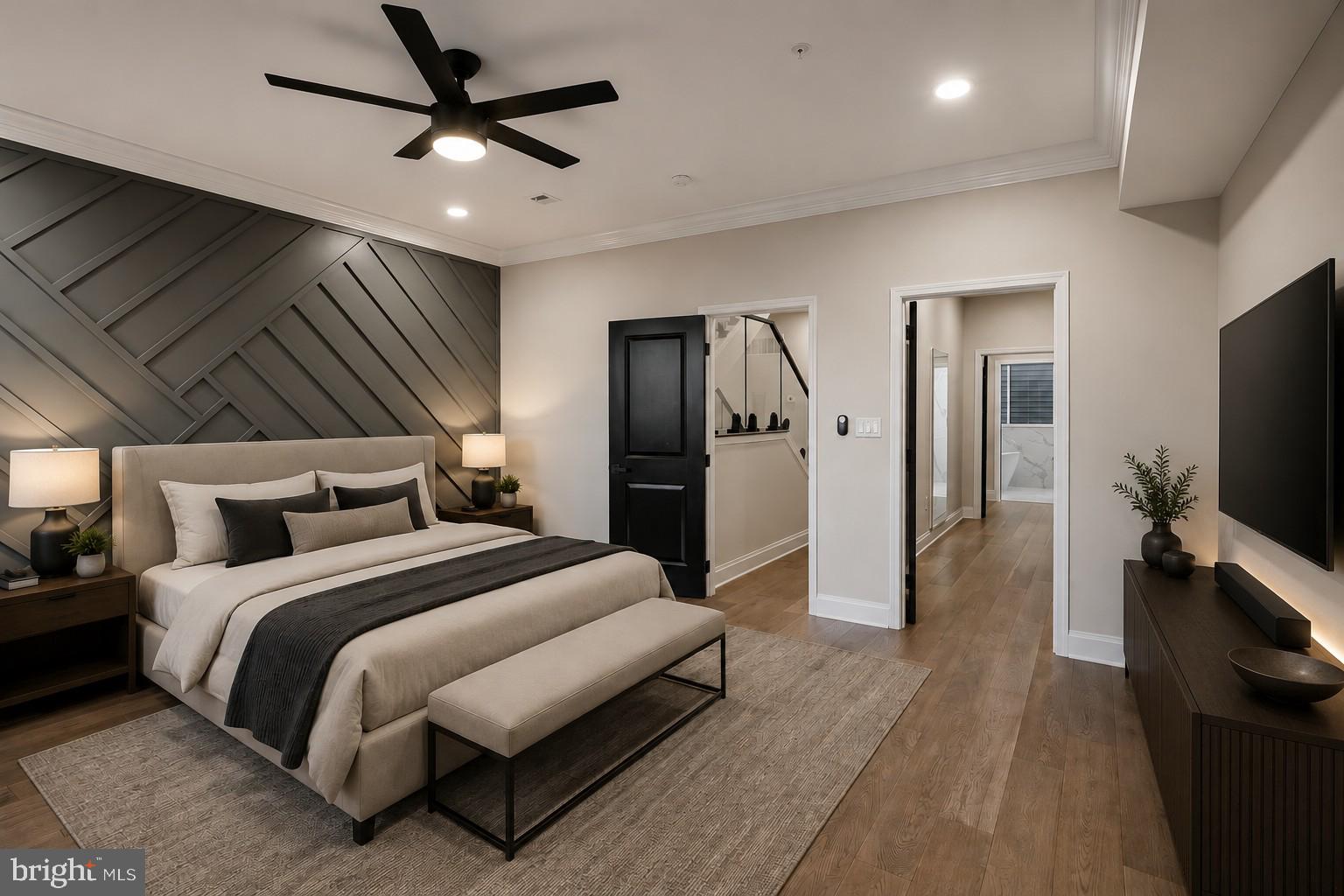 QUEEN VILLAGE - Residential