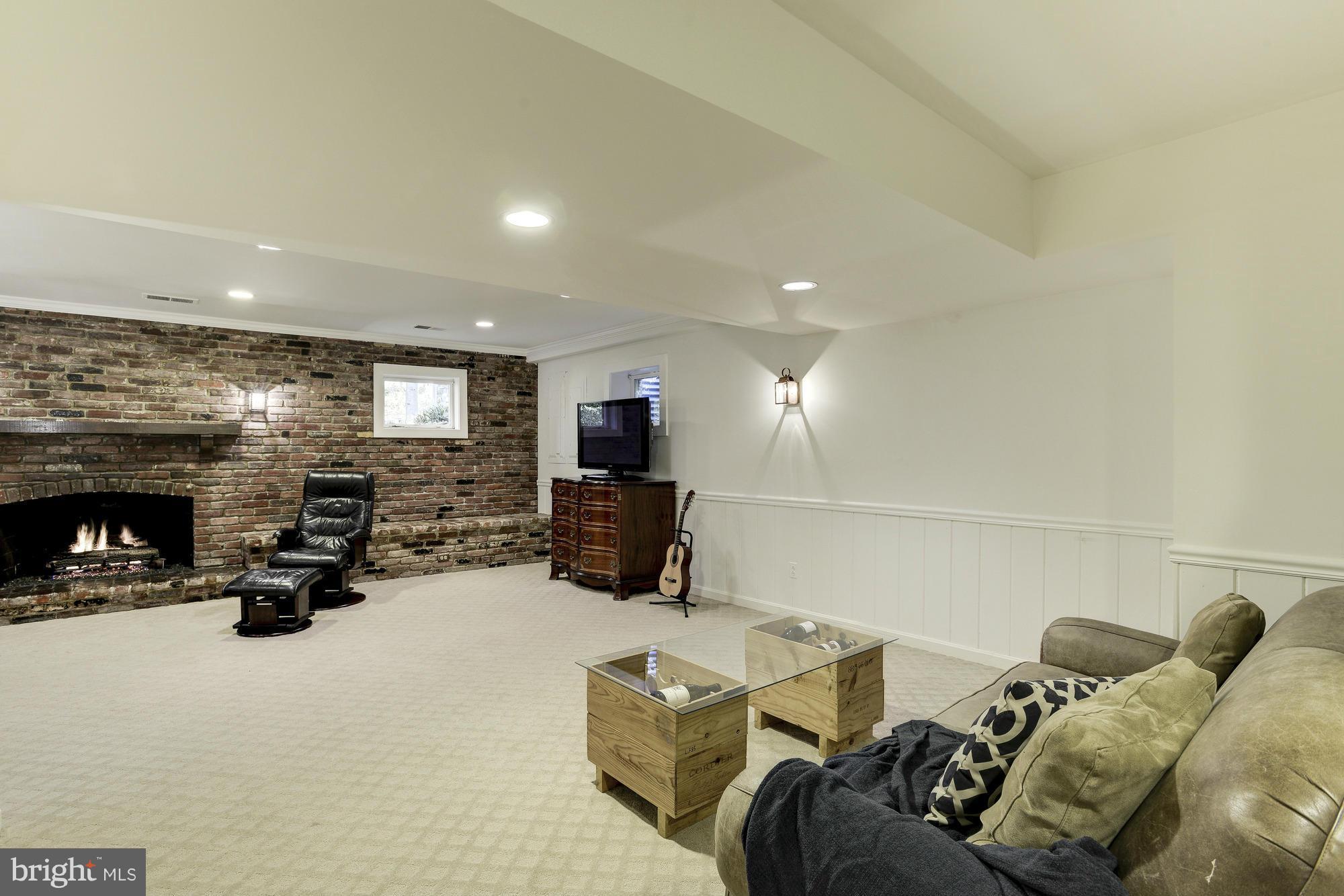 LANGLEY FOREST - Residential