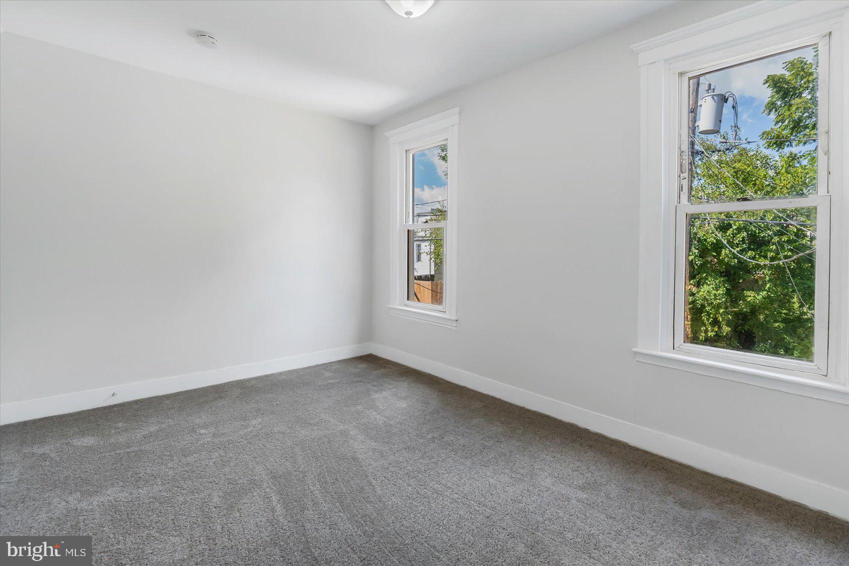 LOYOLA - NOTRE DAME - Residential Lease