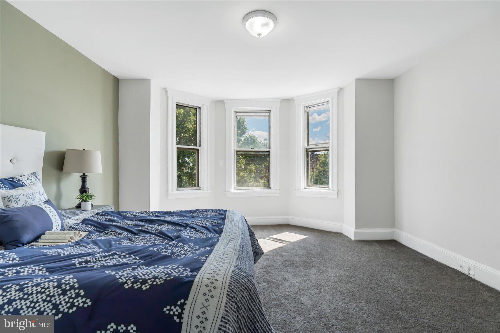 LOYOLA - NOTRE DAME - Residential Lease