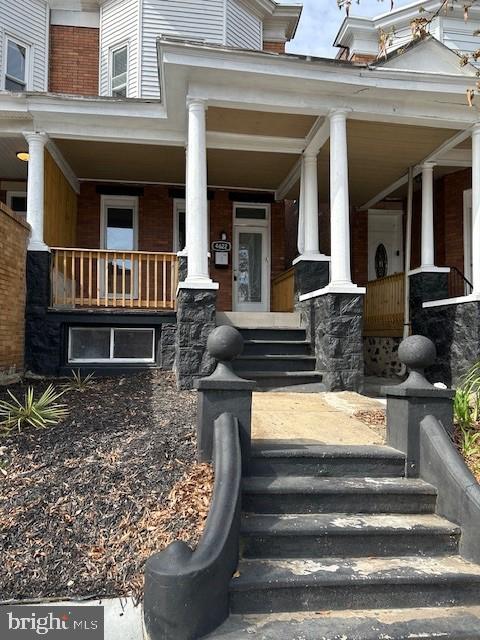 LOYOLA - NOTRE DAME - Residential Lease