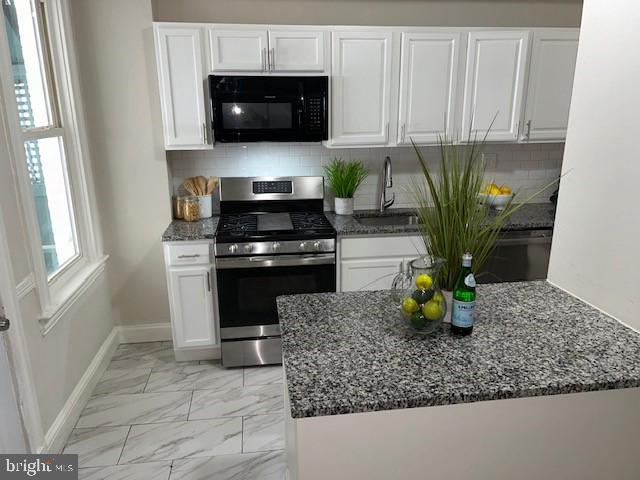 LOYOLA - NOTRE DAME - Residential Lease