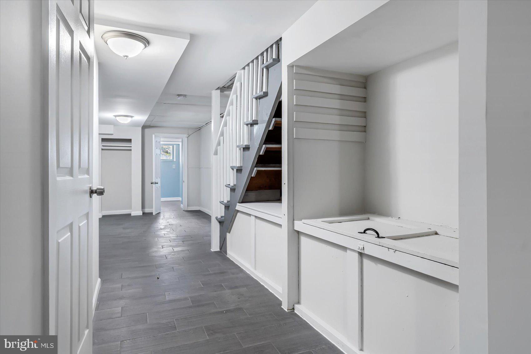 LOYOLA - NOTRE DAME - Residential Lease