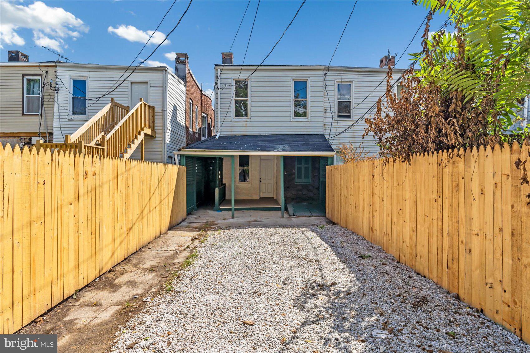 LOYOLA - NOTRE DAME - Residential Lease