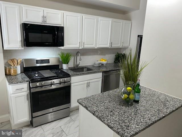 LOYOLA - NOTRE DAME - Residential Lease