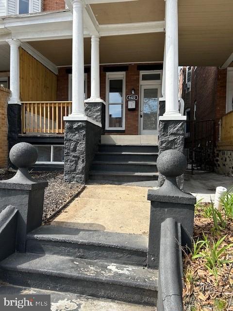 LOYOLA - NOTRE DAME - Residential Lease