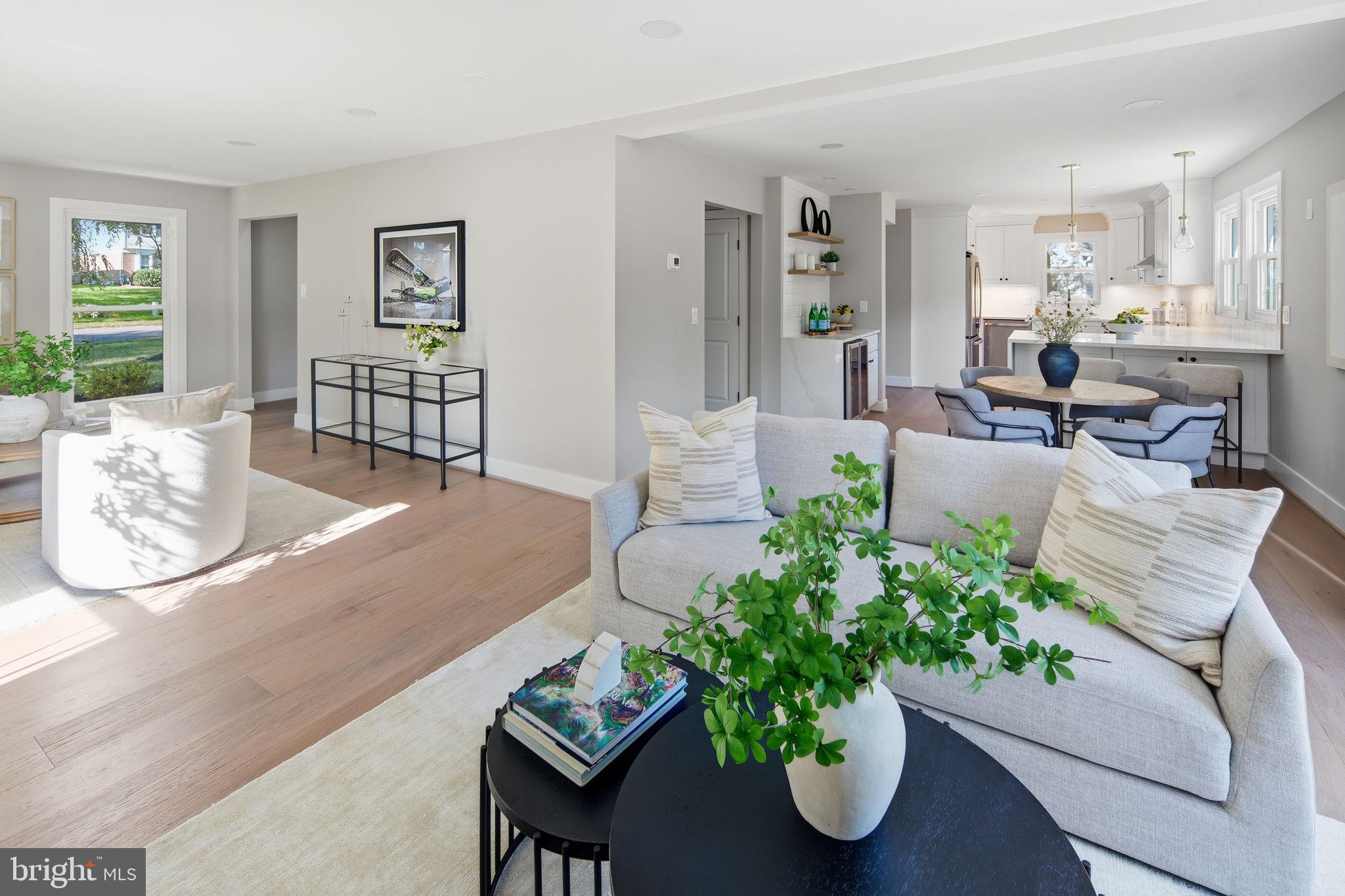 VIENNA OAKS - Residential