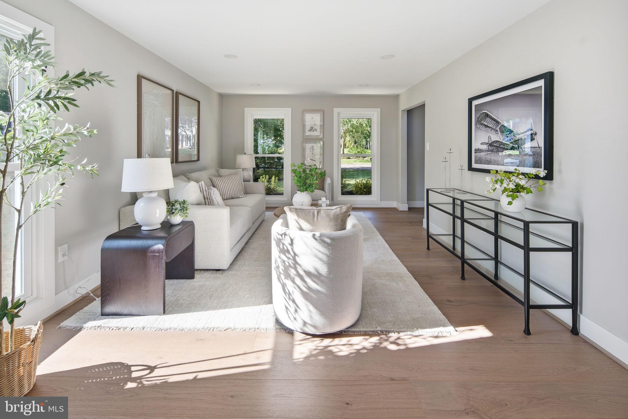 VIENNA OAKS - Residential