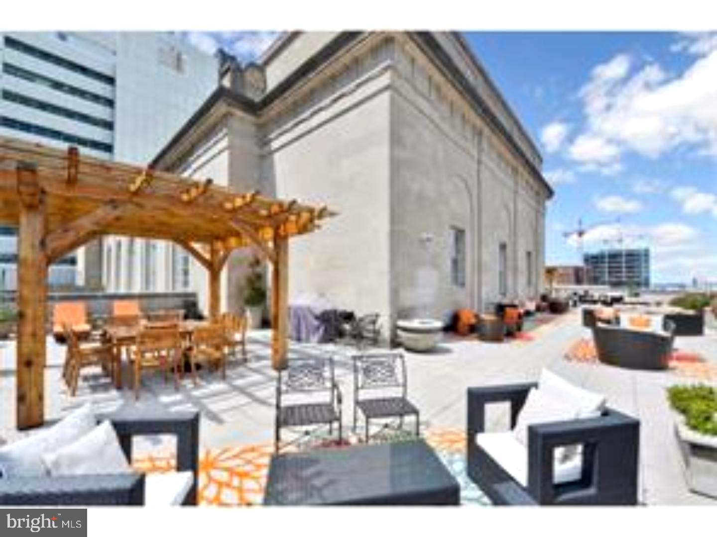 LOGAN SQUARE - Residential Lease