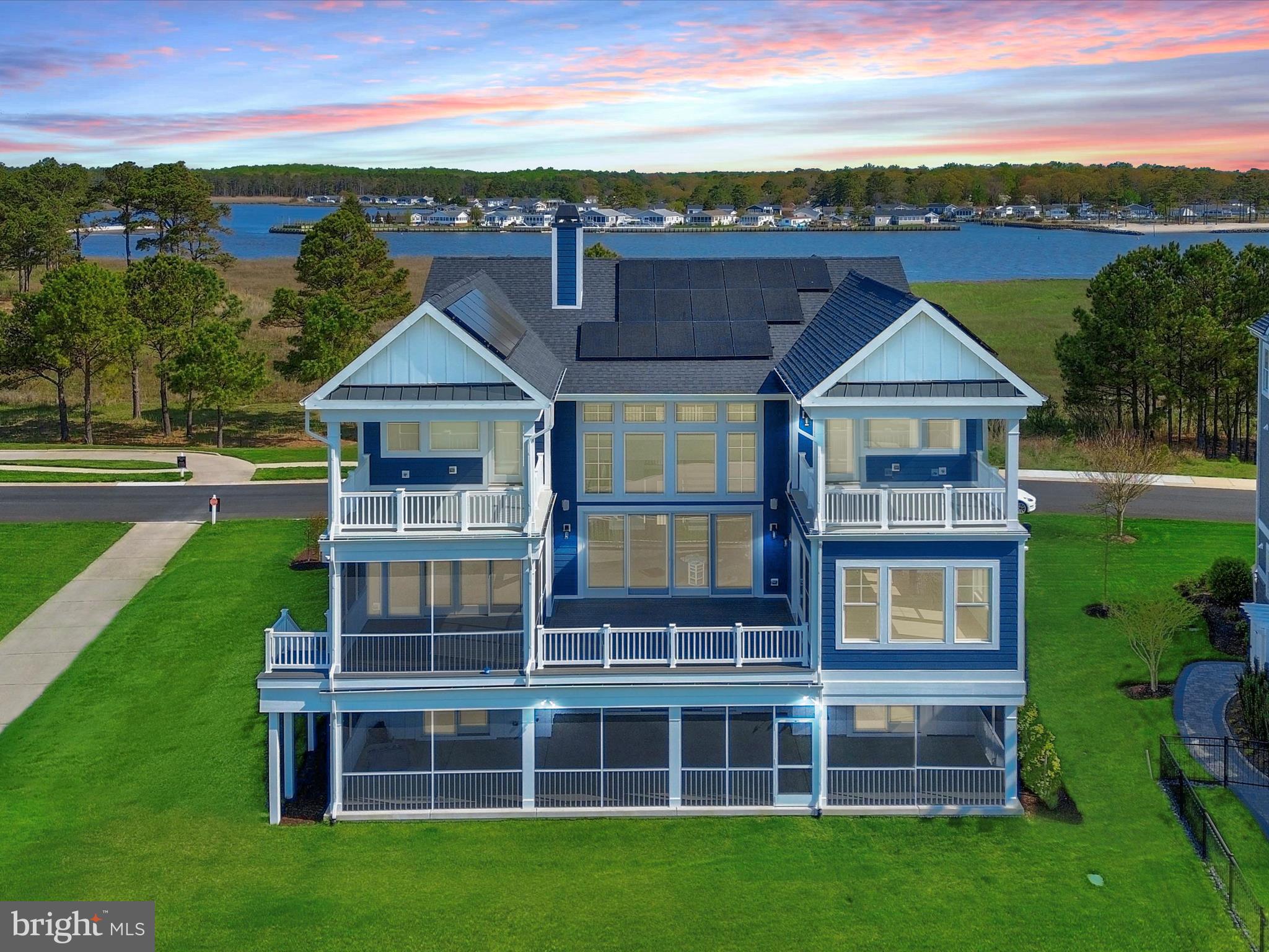 PENINSULA - Residential