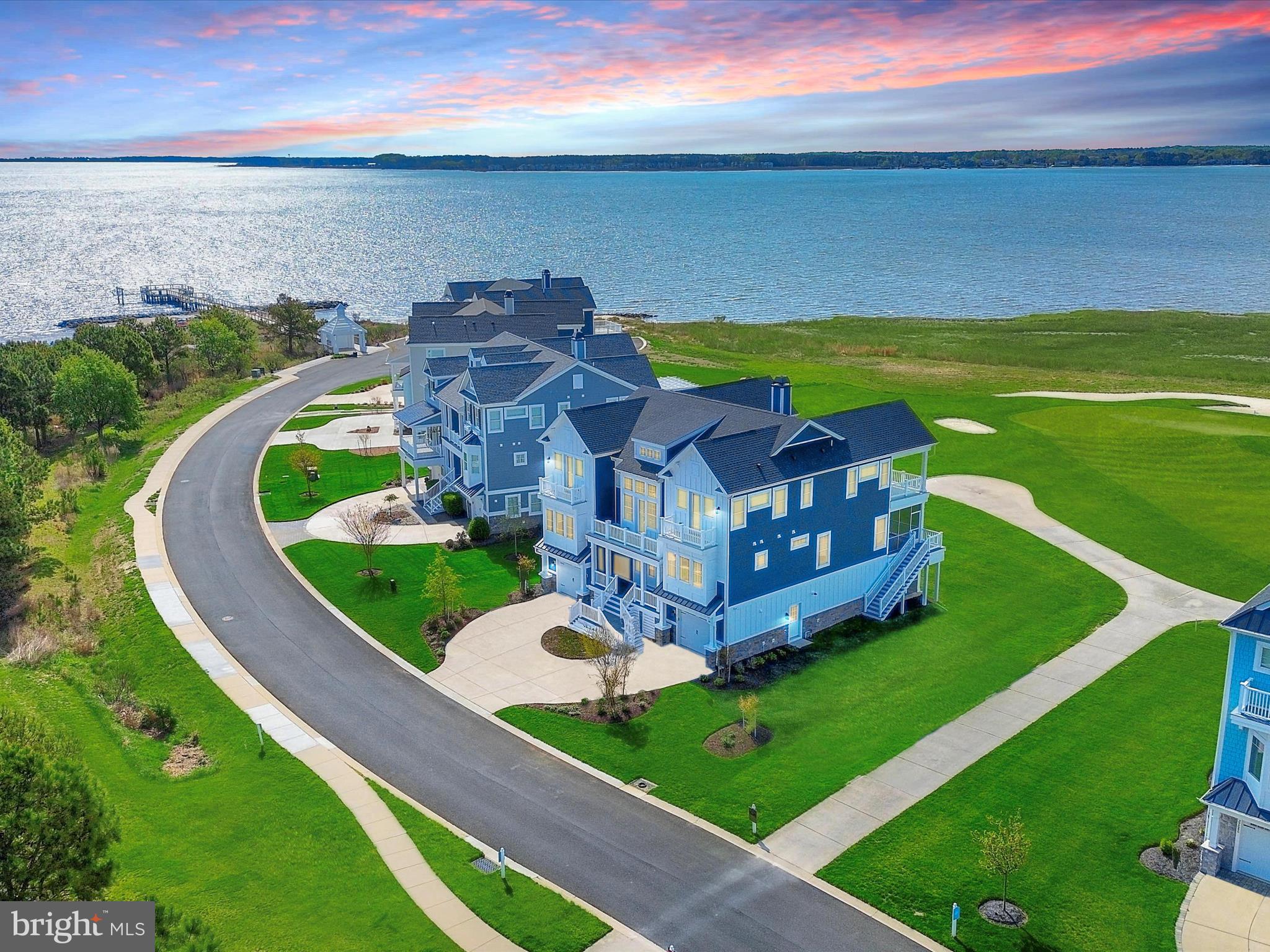 PENINSULA - Residential