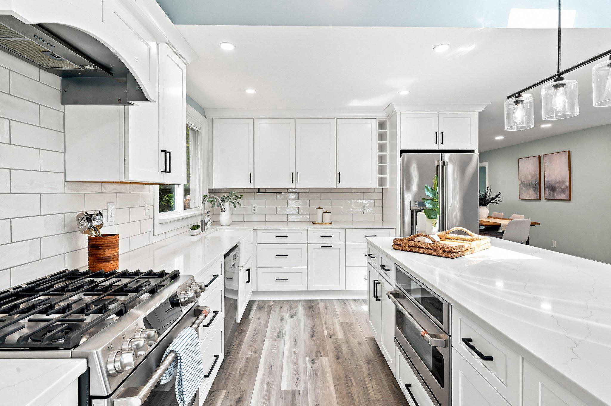 EDGEWATER BEACH - Residential