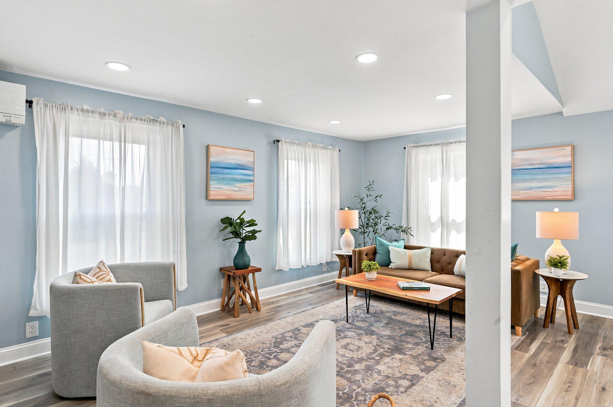 EDGEWATER BEACH - Residential