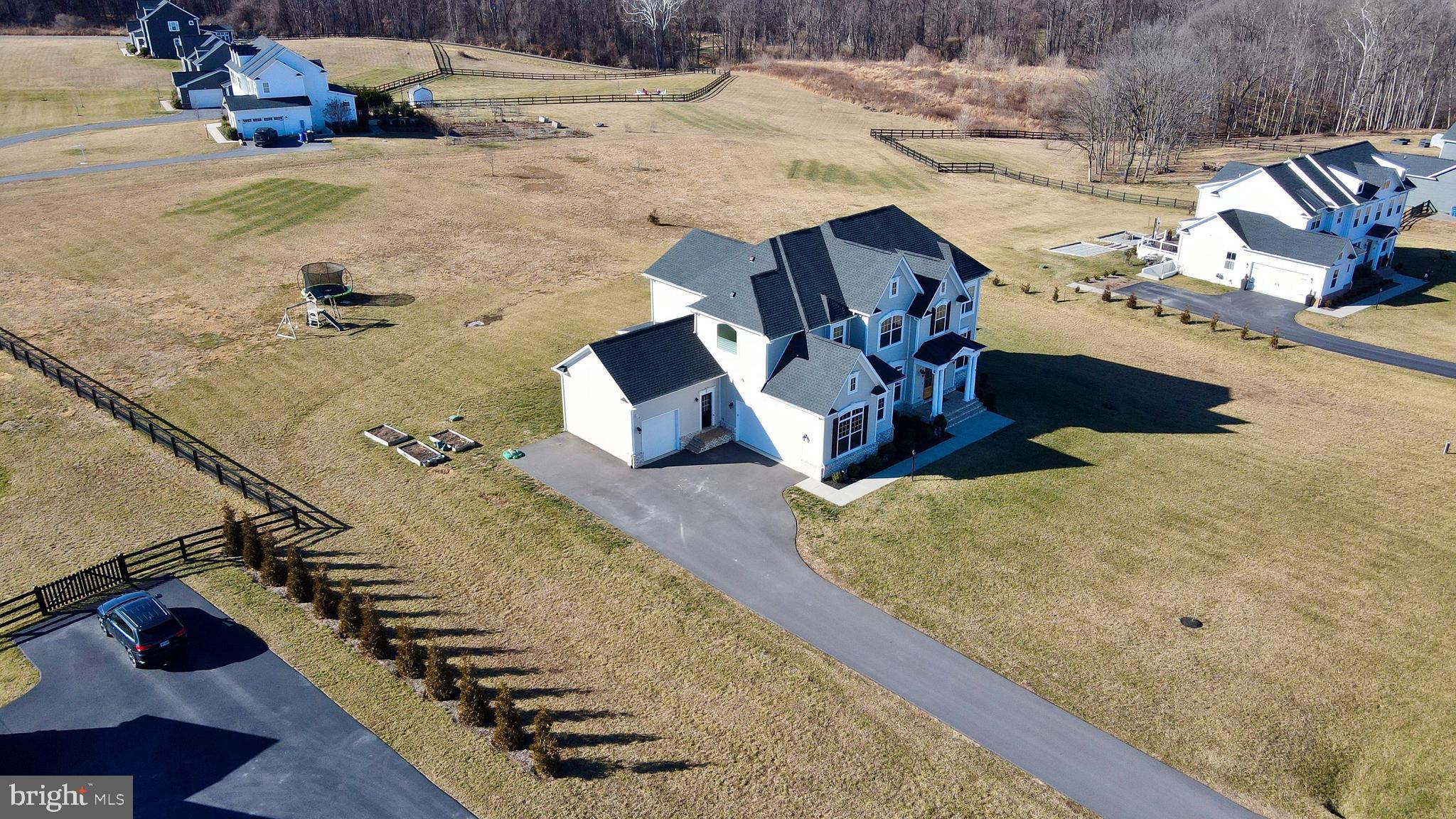 HUNT RIDGE PRESERVE - Residential