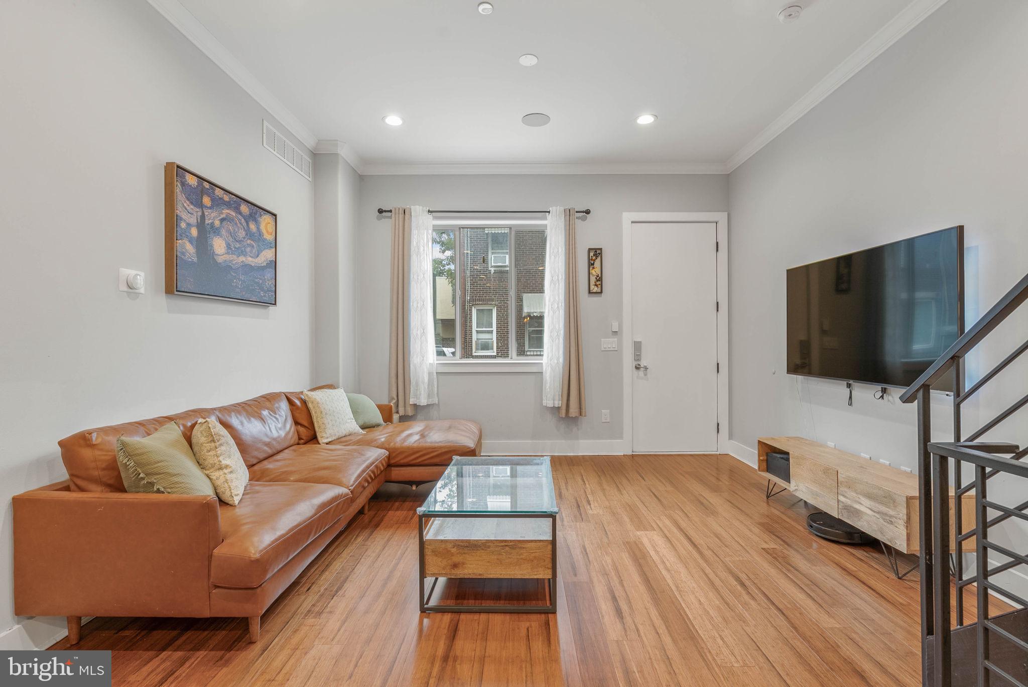 POINT BREEZE - Residential