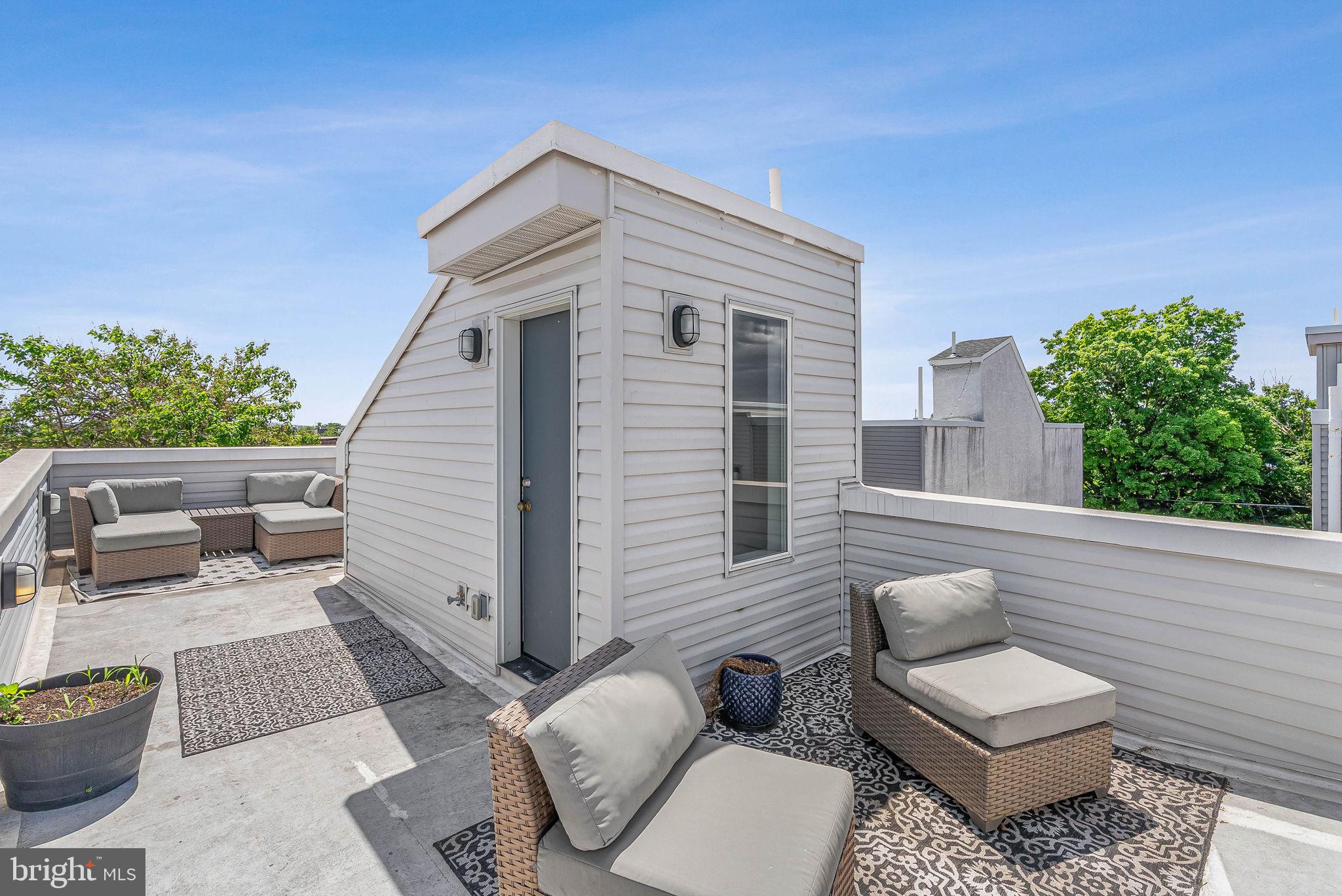 POINT BREEZE - Residential