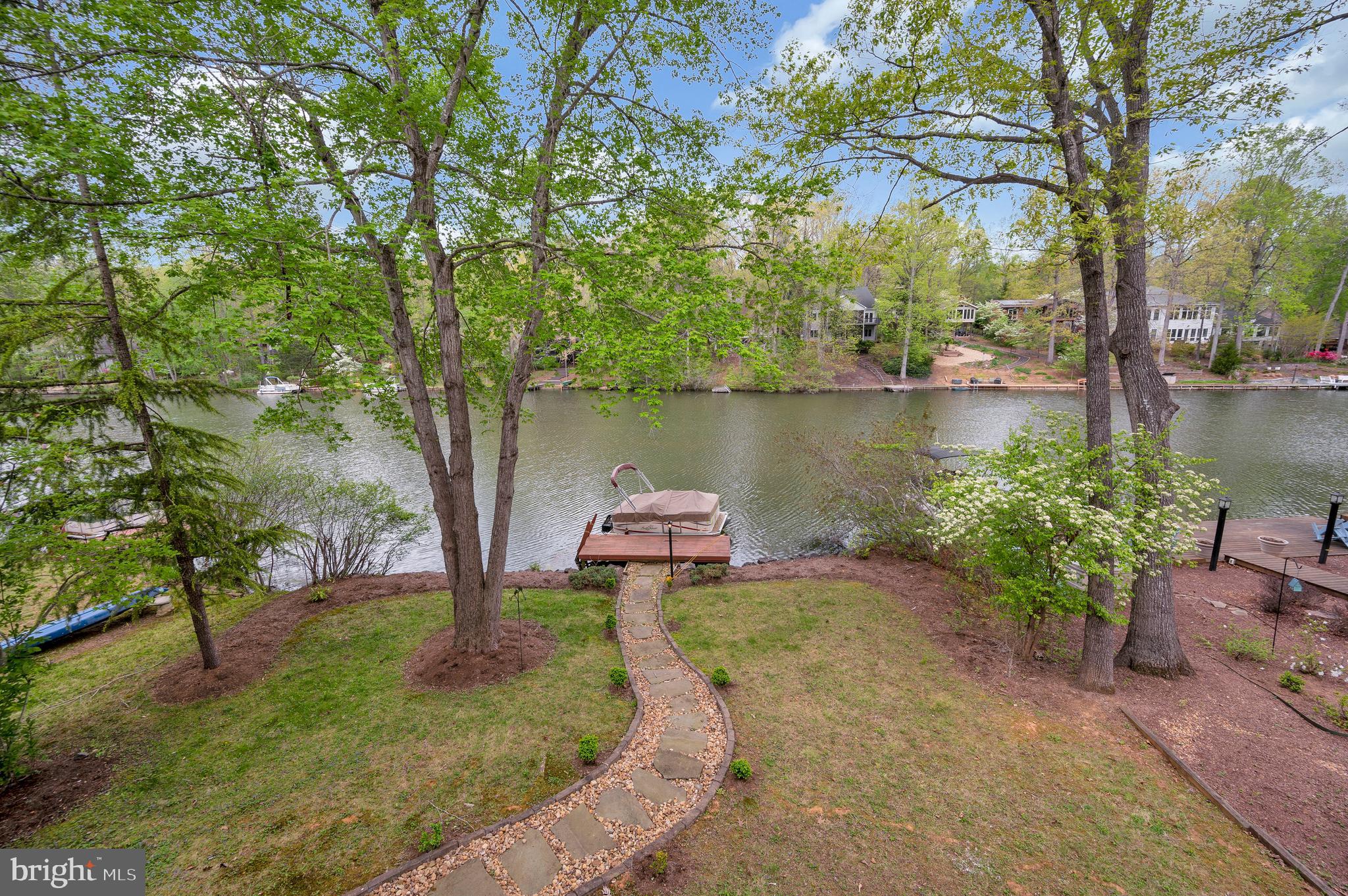 LAKE OF THE WOODS - Residential