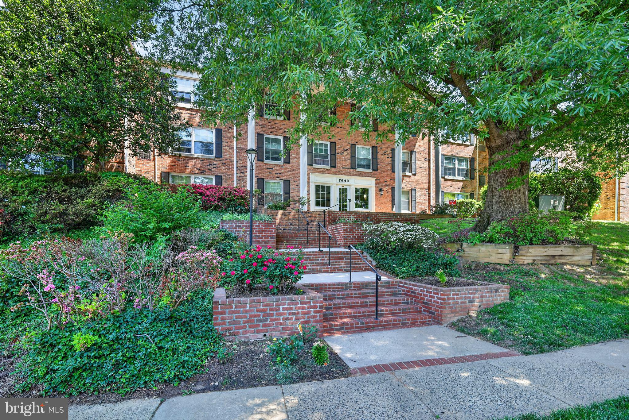 THE COLONIES - Residential