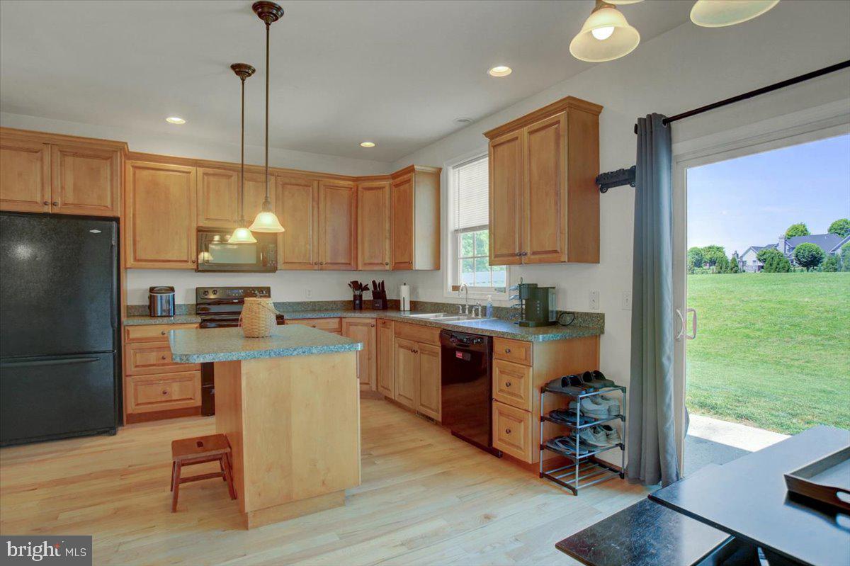 KEYSTONE MANOR - Residential