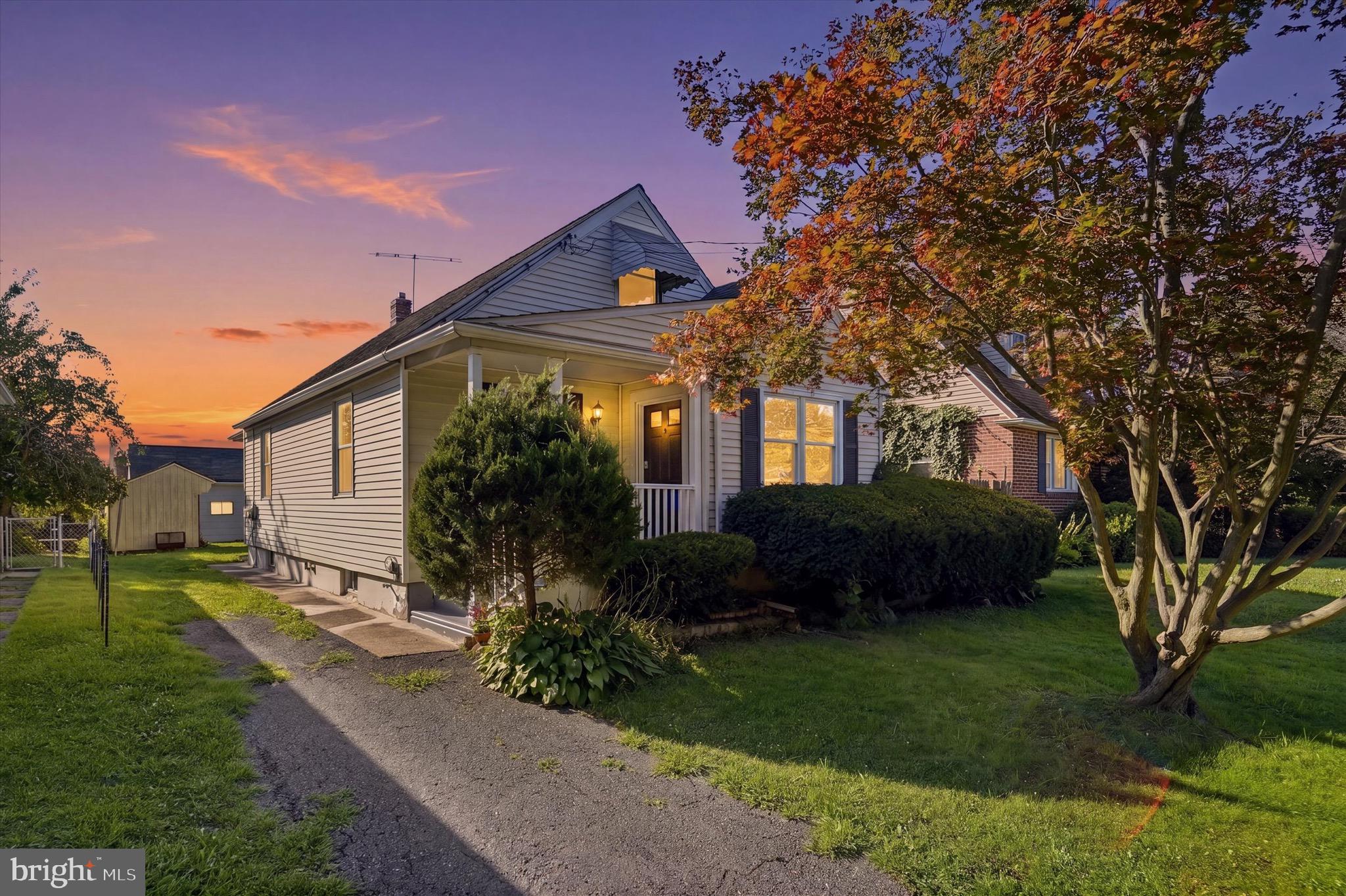Welcome to 703 Media Parkway, a charming and thoughtfully updated home located in the heart of Wallingford. This property offers three bedrooms, one full bathroom, and a convenient half bathroom in the finished basement. An additional bonus room on the second floor provides flexible space for a home office, playroom, guest room, or potential fourth bedroom.
The first floor and basement have been freshly painted, creating a bright and inviting atmosphere. The kitchen and bathrooms were renovated in 2022, and central air conditioning was also added in 2023 for year-round comfort. The finished basement offers valuable additional living space and plenty of possibilities for entertaining, recreation, or working from home.
Outside, the property features a nicely sized yard and private driveway parking. Located in a desirable, walkable neighborhood within the highly regarded Wallingford-Swarthmore School District, the home offers convenient access to local parks, schools, shopping, dining, public transportation, and major travel routes.
With its flexible layout, recent improvements, and sought-after location, 703 Media Parkway is ready to welcome its next owner.