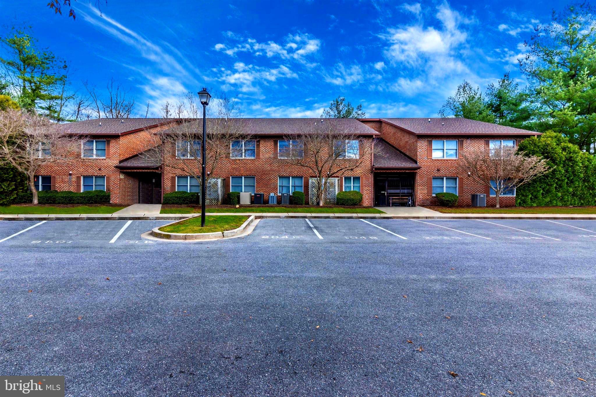 Don't miss out on this lovely-top  floor 2 bedroom condo in great condition!  New Stove, bath/shower, toilet, washer and dryer all replaced in 2018.   New flooring in 2017, Hot water heater replaced in 2014.  Open concept living . This well cared for unit with many recent updates will not last long.  This is truly  Maintenance free living and a  great Opportunity for the First Time home Buyer!