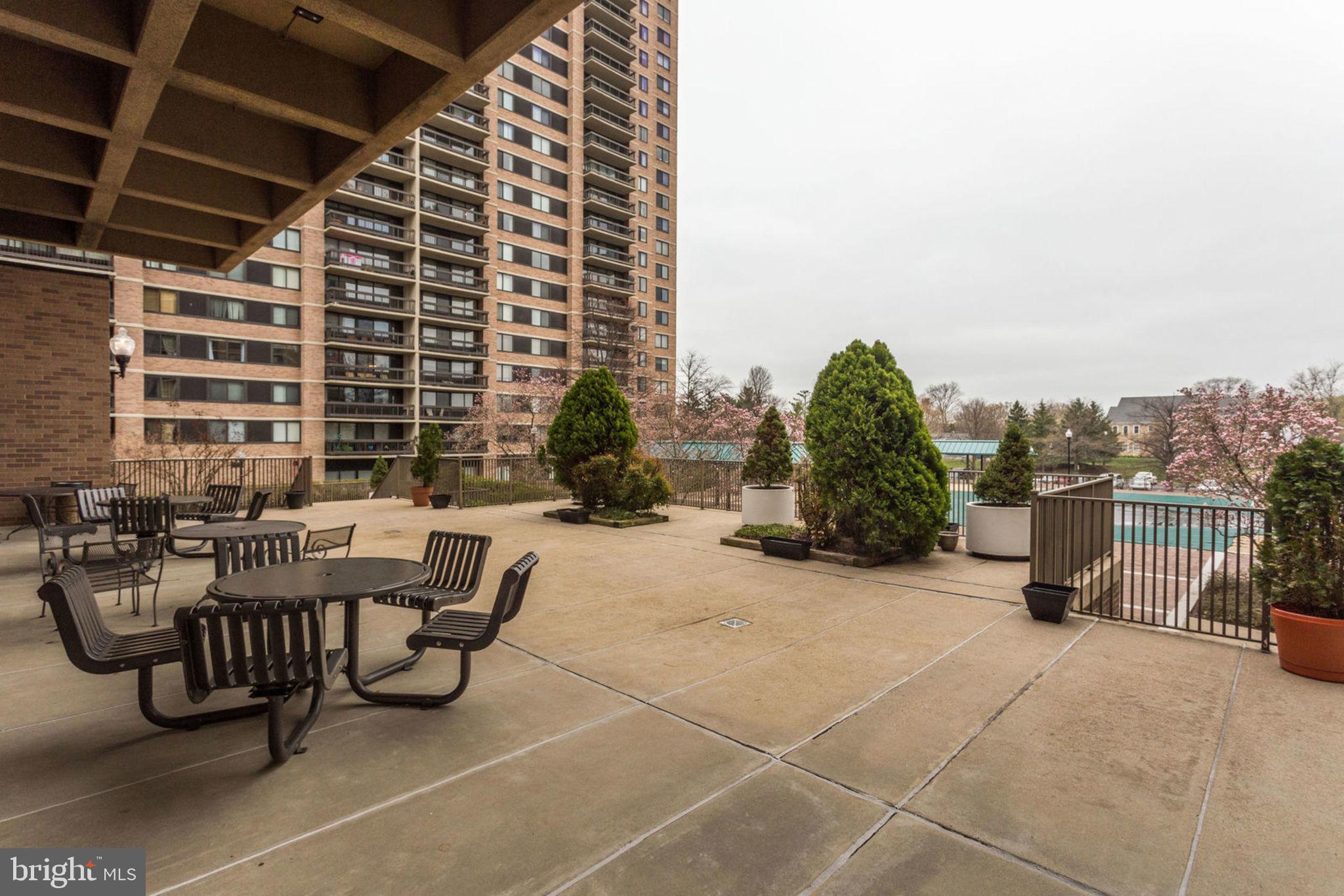 SKYLINE SQUARE CONDO - Residential Lease