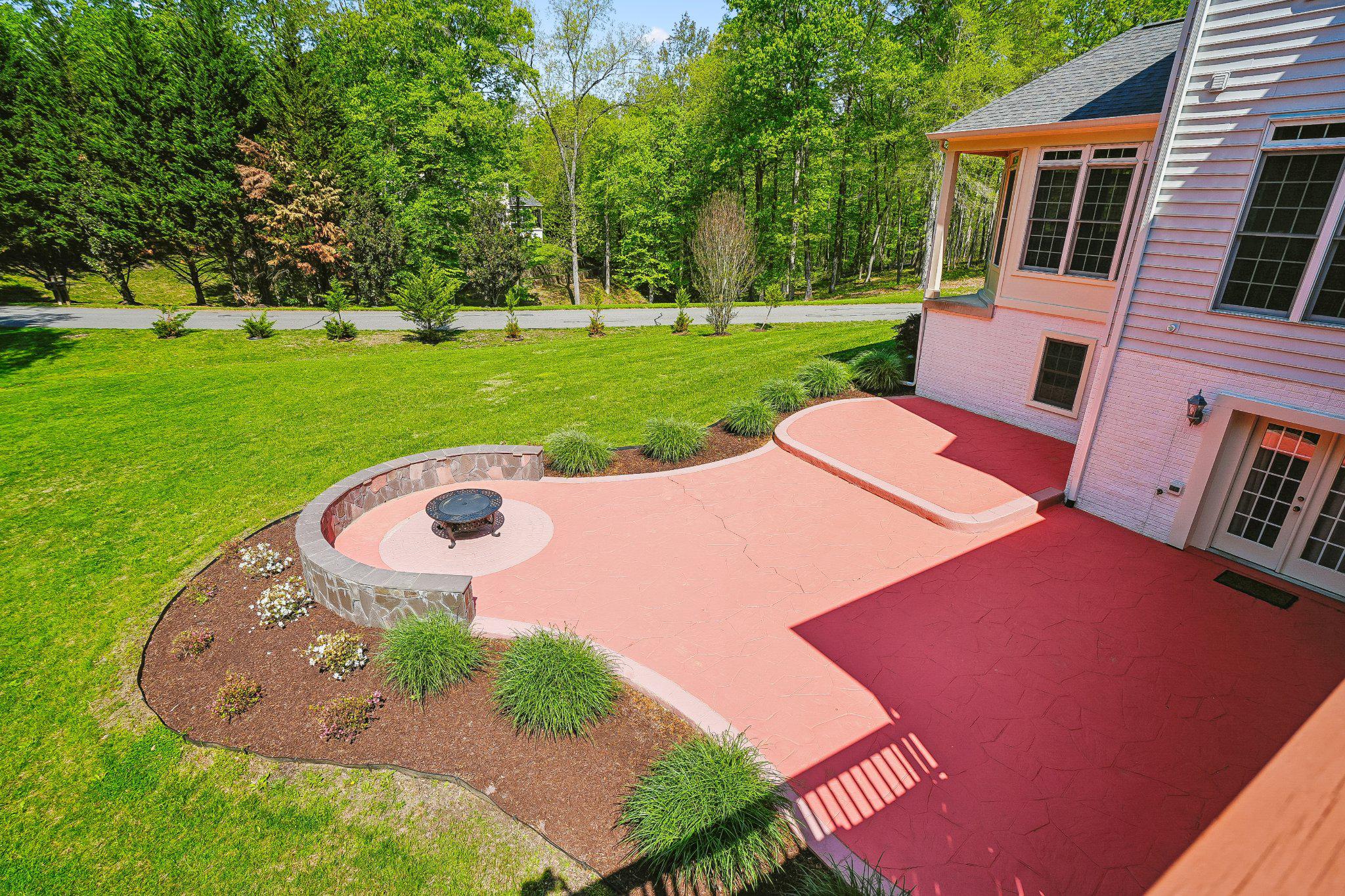 ESTATES AT ROSELAND - Residential