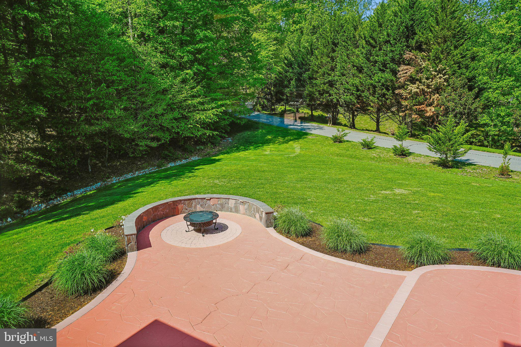 ESTATES AT ROSELAND - Residential