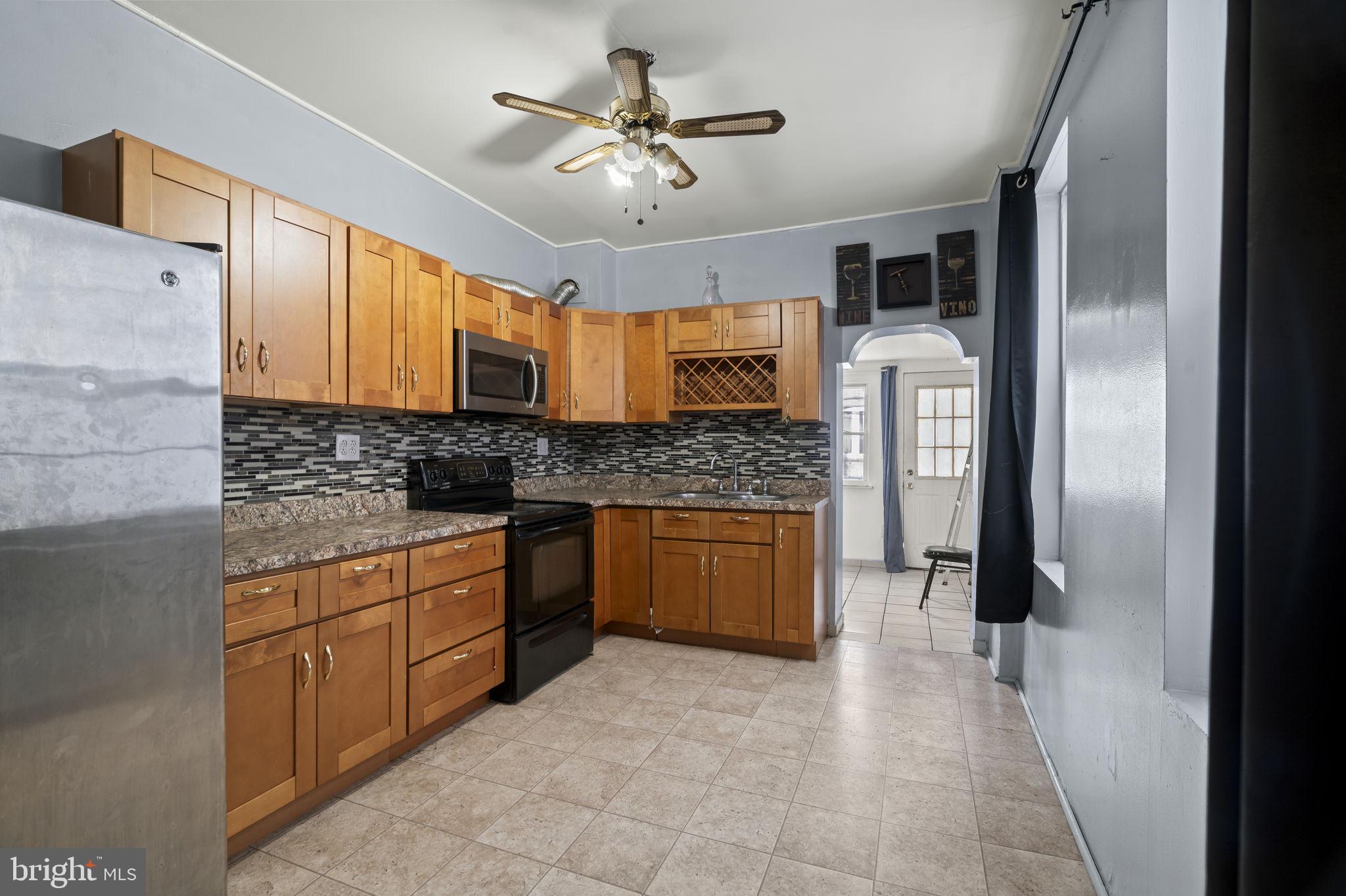 PORT RICHMOND - Residential