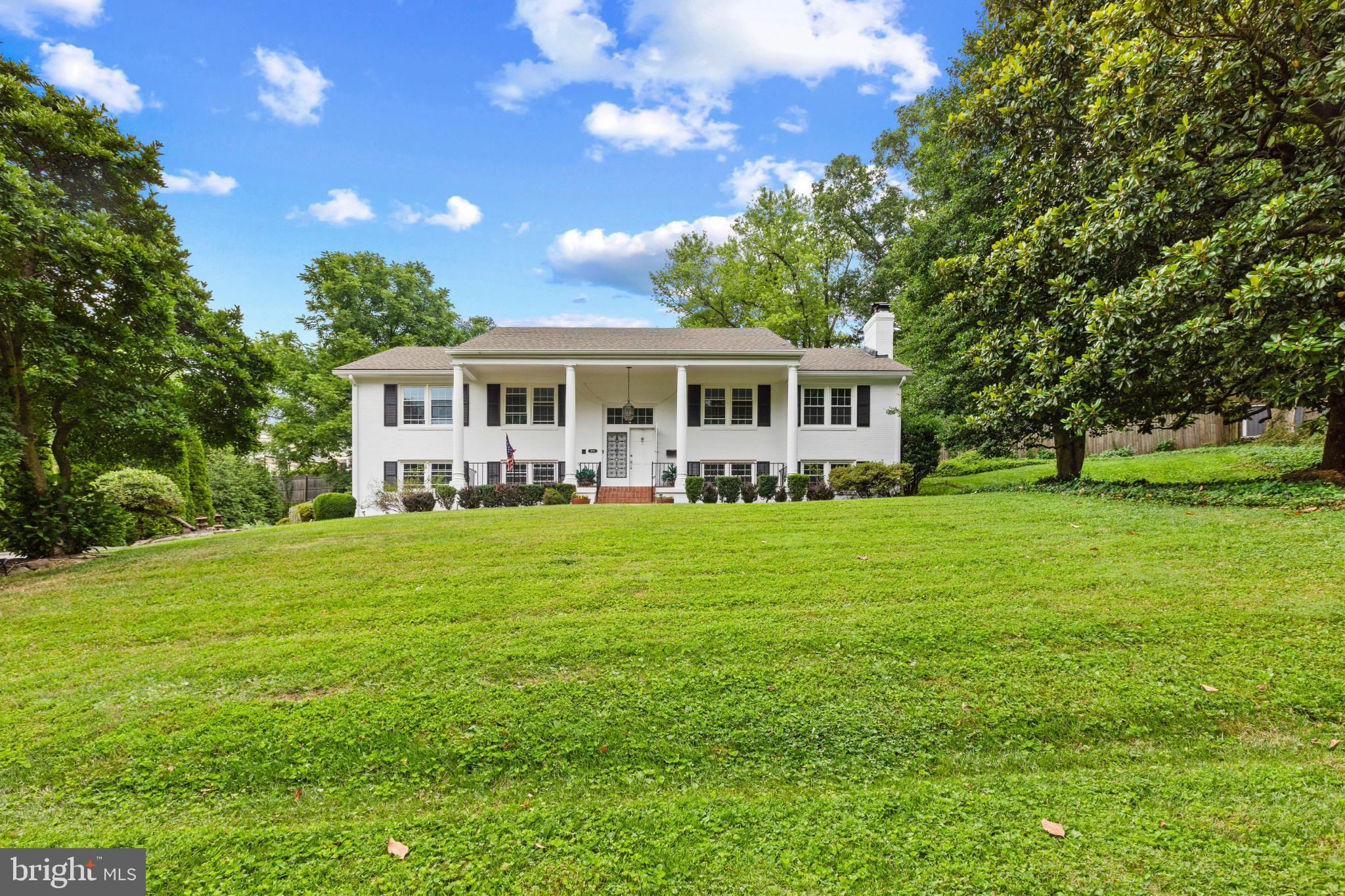 Stunning Updated Home in Peaceful Sleepy Hollow – Mins to DC & Tysons! Welcome to your private oasis! This beautifully updated home features a massive, fully furnished sunroom addition that brings the outdoors in. Tucked away in the highly desired, whisper-quiet Sleepy Hollow neighborhood, this rare find offers the perfect blend of tranquility and commuter convenience.

Key Features & Upgrades: Gourmet Kitchen: Newer cabinets, premium countertops, and modern appliances. Modern Baths: All 3 full bathrooms have been beautifully renovated in last couple years. Main Level: Gleaming hardwood floors and fresh paint through out. Dual Fireplaces: Cozy up by the wood-burning fireplaces in both the main-level family room and the basement rec room with brand new flooring. Outdoor Zen: Step into a professionally maintained backyard garden and patio designed for ultimate relaxation. Ample Parking: Huge driveway with space for \(8+\) cars, plus an attached 1-car garage. Location: Zoned for highly rated schools with unbeatable access to all major highways. Just minutes to Washington D.C. and Tysons Corner. Owner is licensed agent